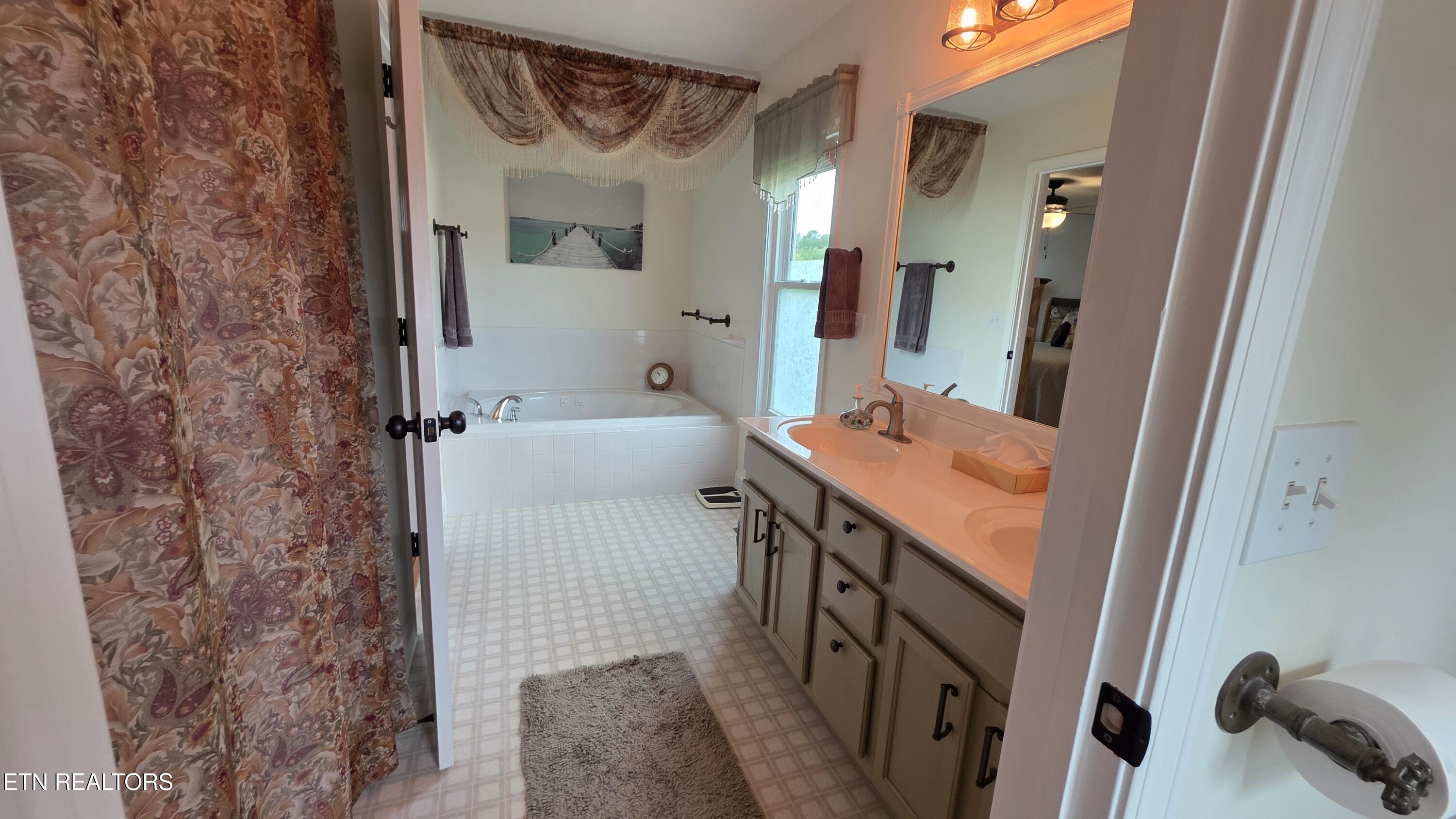 929 Mossy Grove Lane Maryville TN 37801