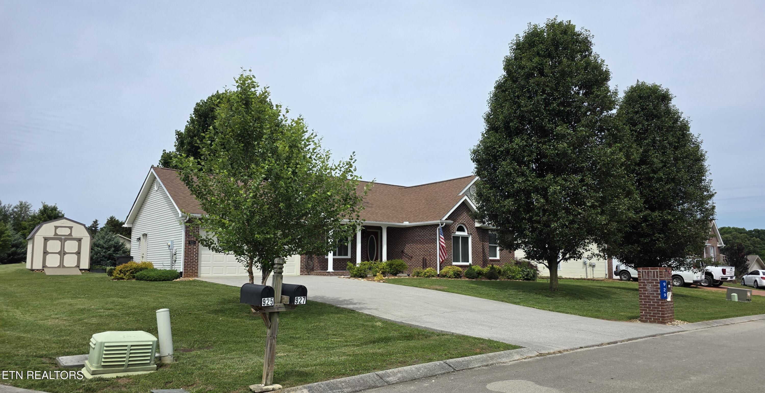 929 Mossy Grove Lane Maryville TN 37801