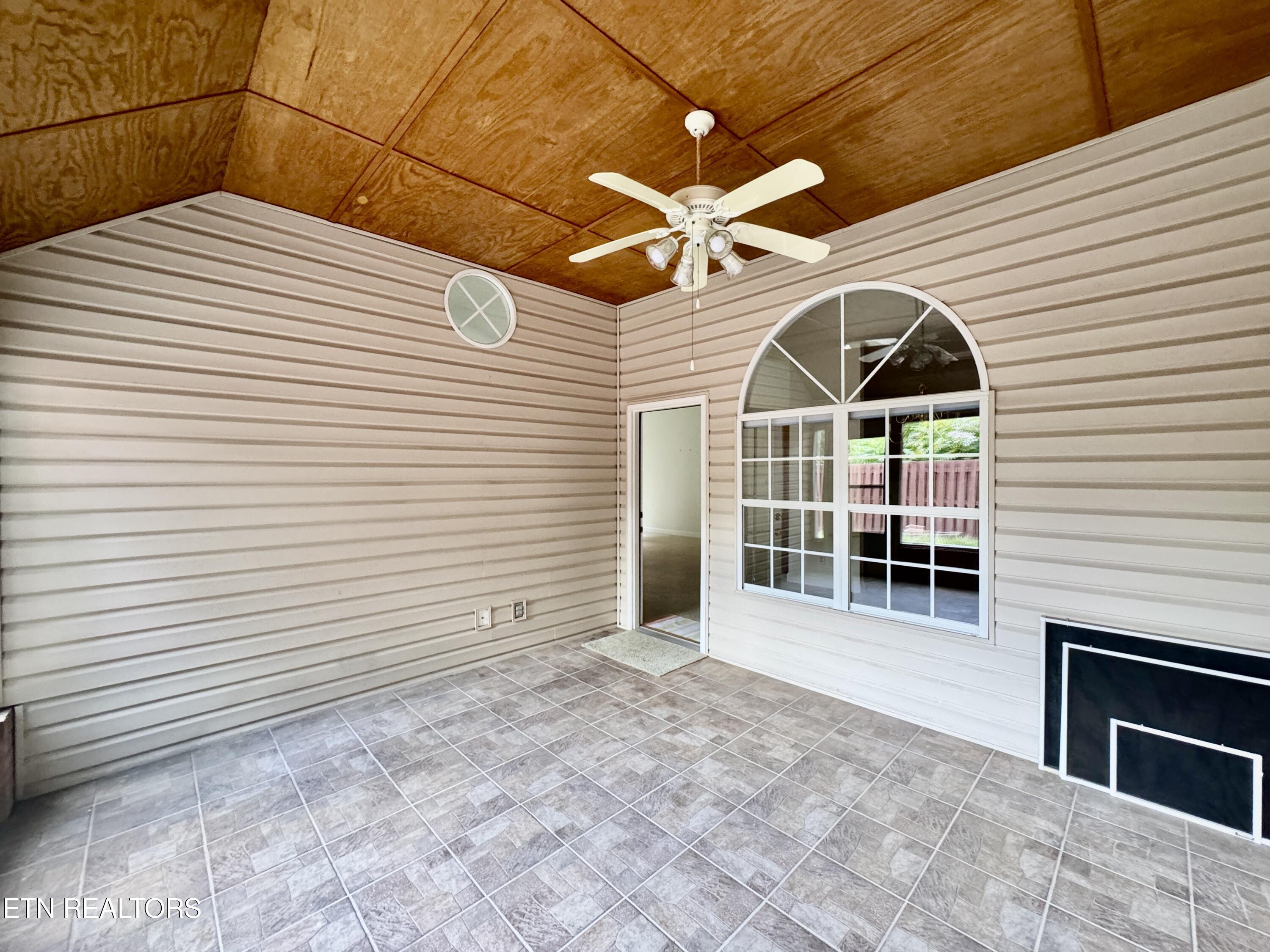 2620 Knob Creek Lane Knoxville TN 37912