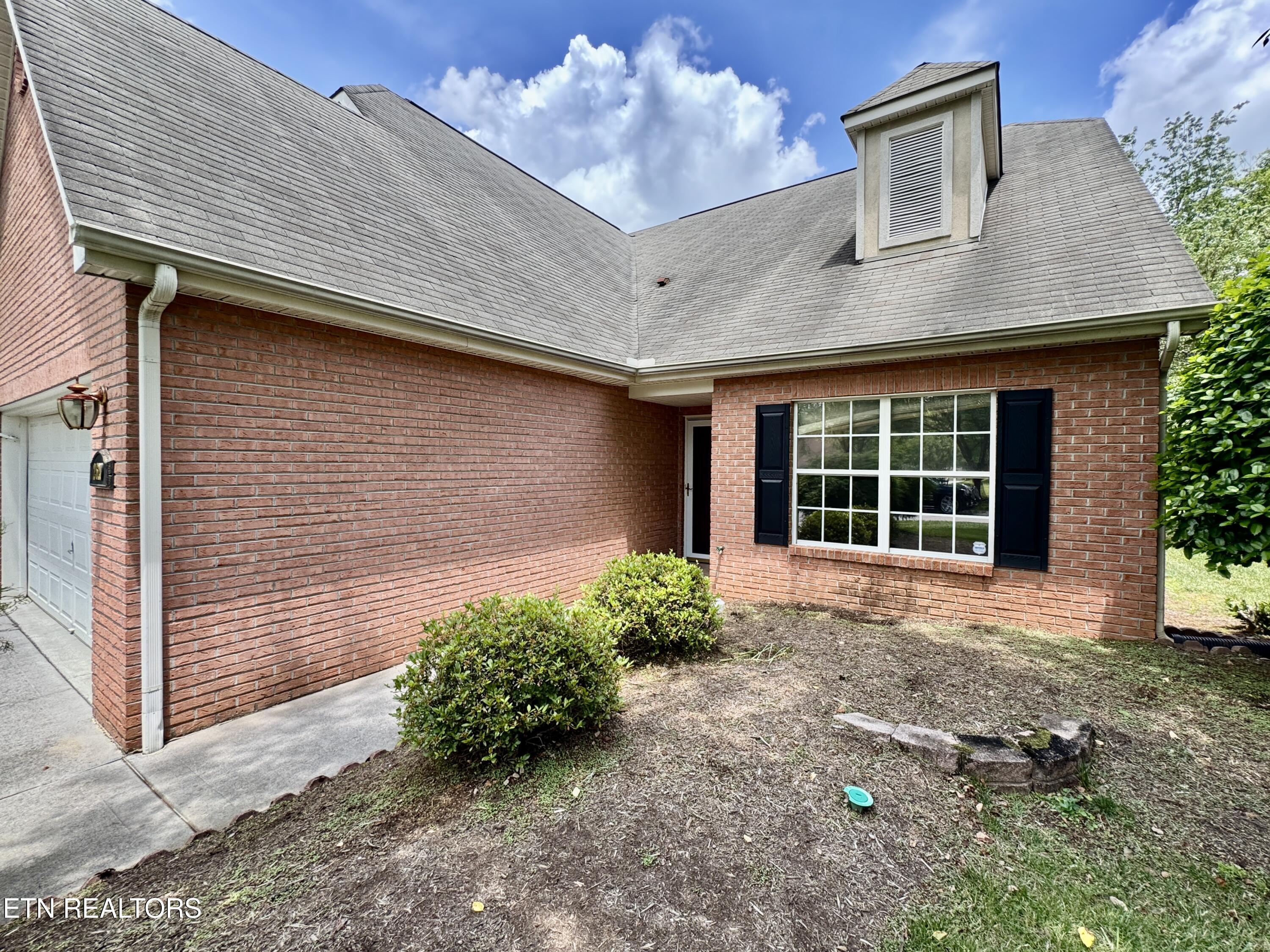 2620 Knob Creek Lane Knoxville TN 37912