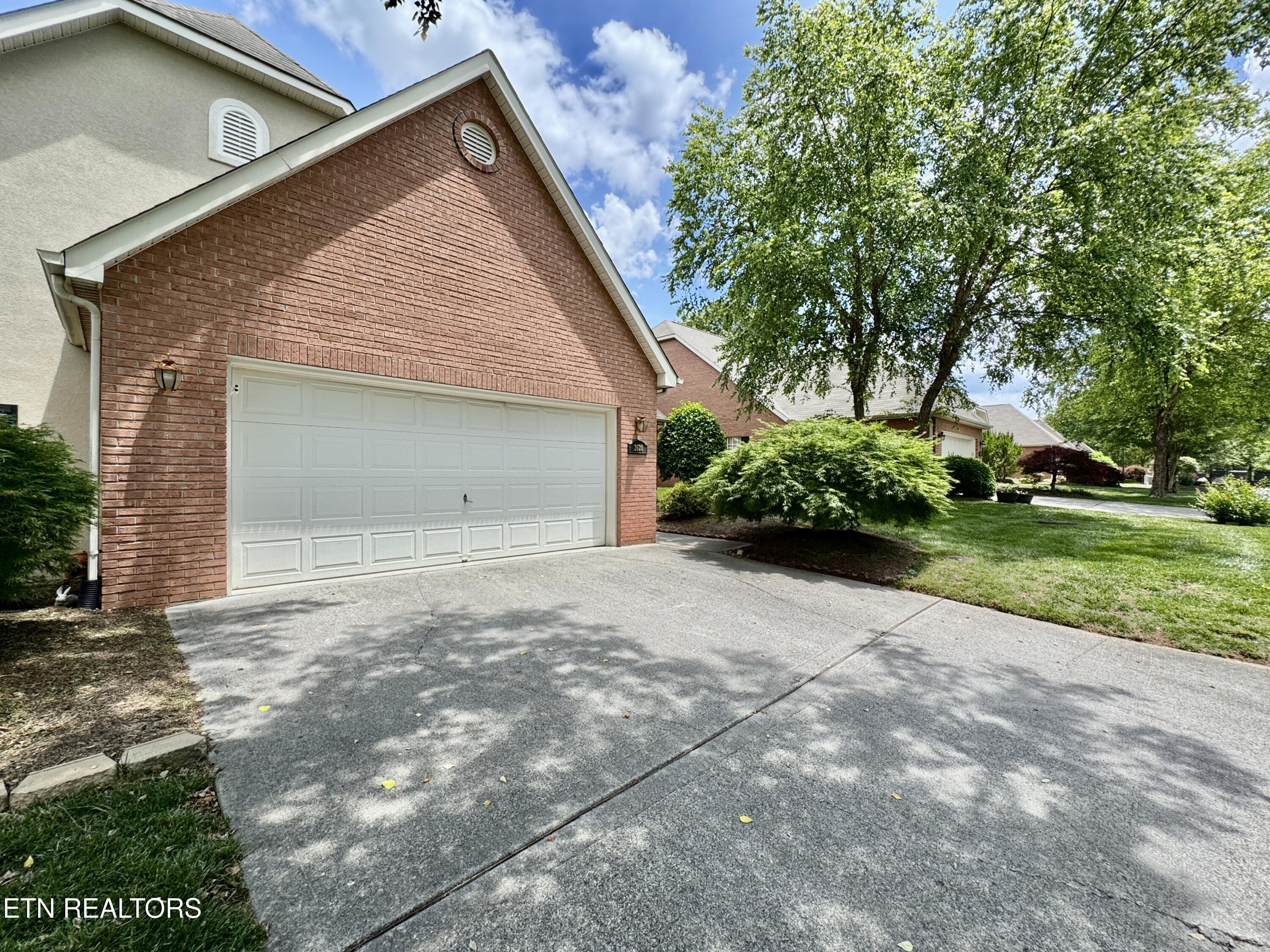 2620 Knob Creek Lane Knoxville TN 37912