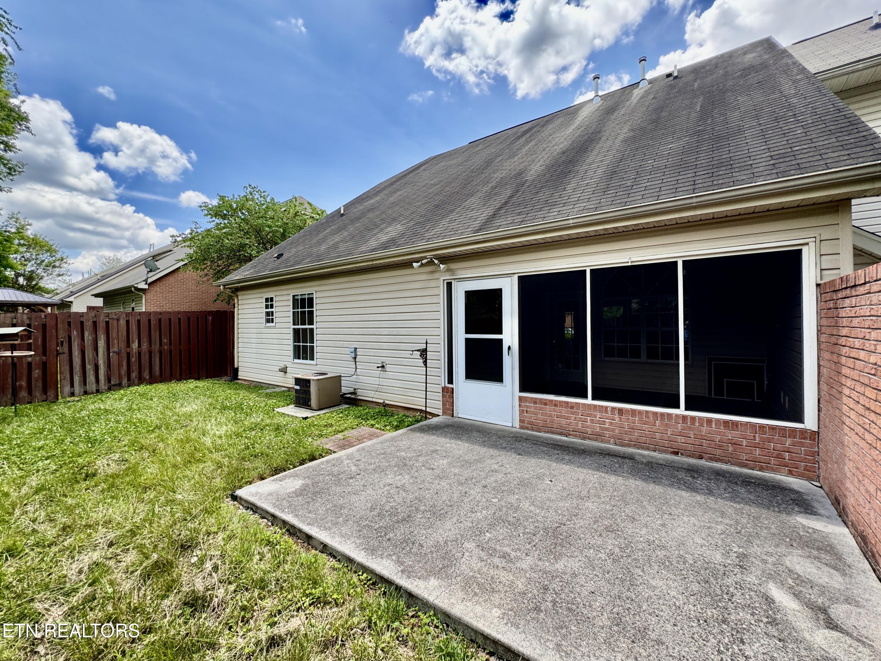 2620 Knob Creek Lane Knoxville TN 37912