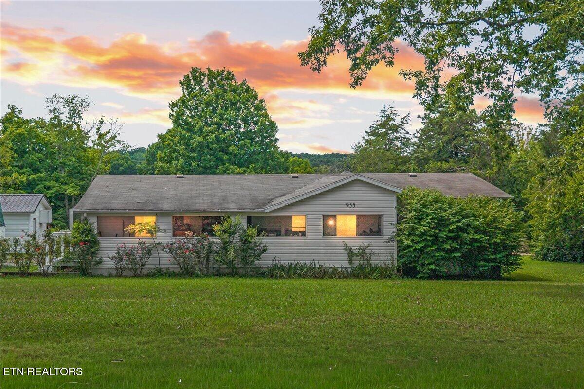 955 N Main Street Decatur TN 37322