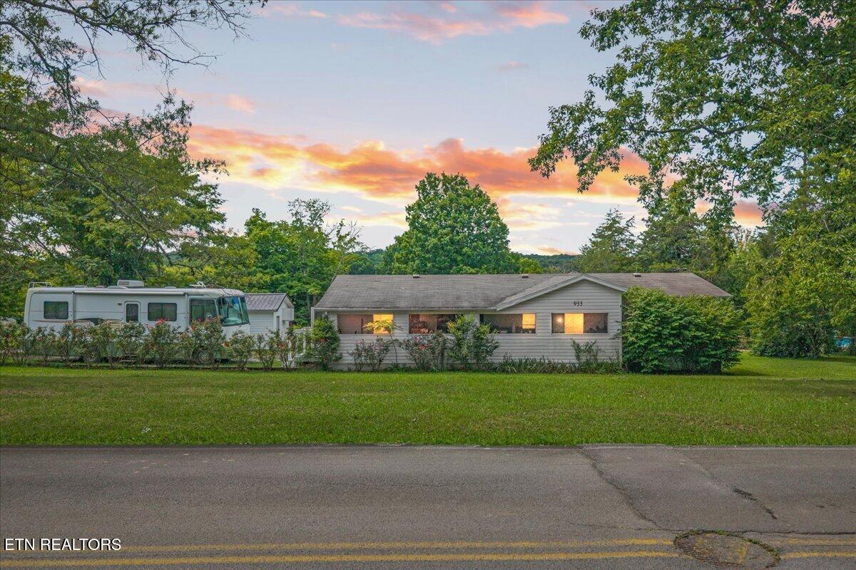955 N Main Street Decatur TN 37322