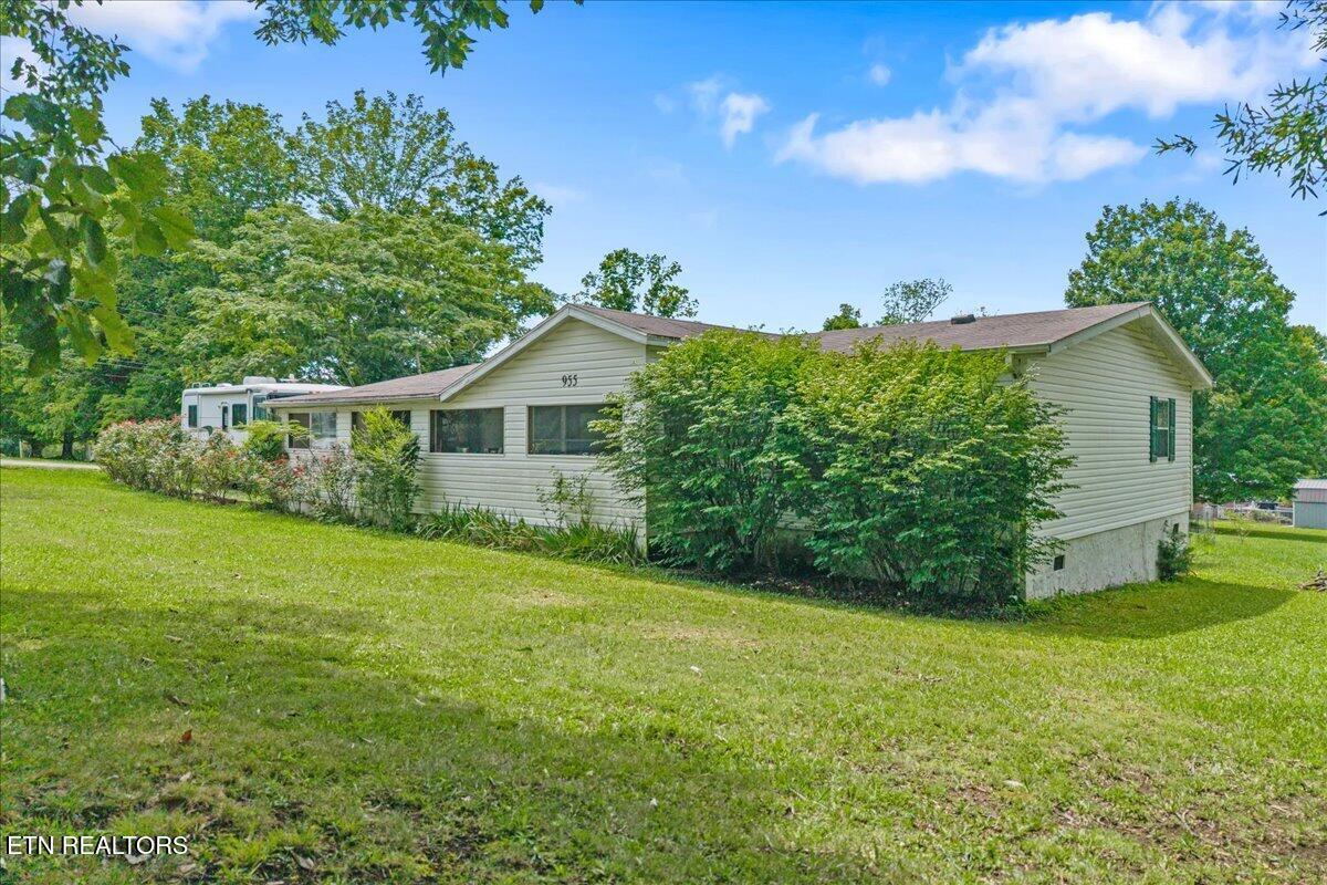 955 N Main Street Decatur TN 37322