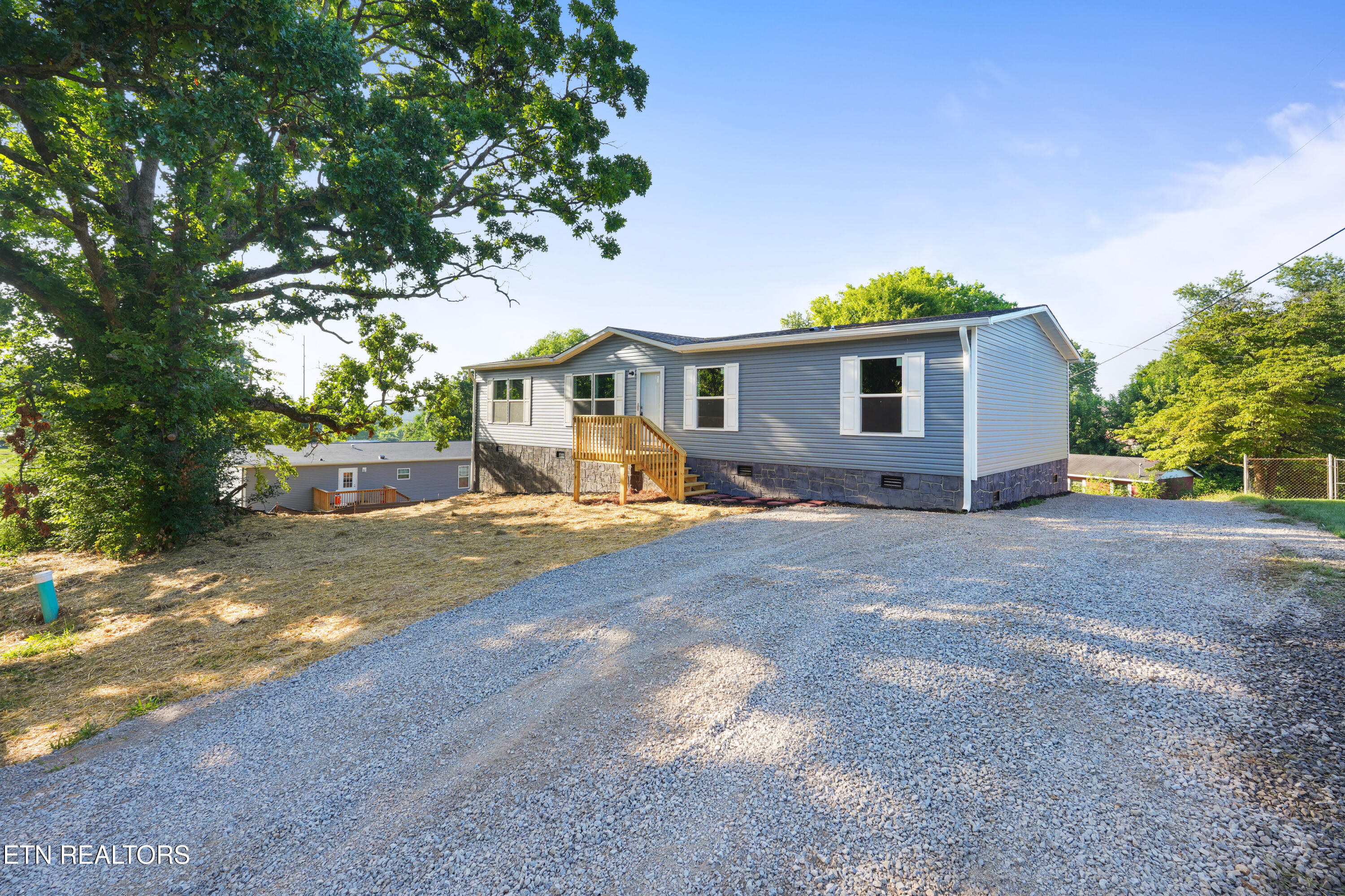 403 Mason Lane Loudon TN 37774