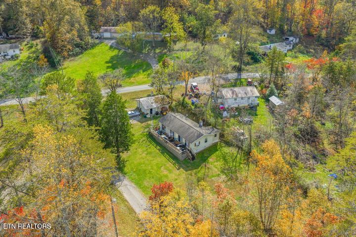 672 Raccoon Valley Road Maynardville TN 37807