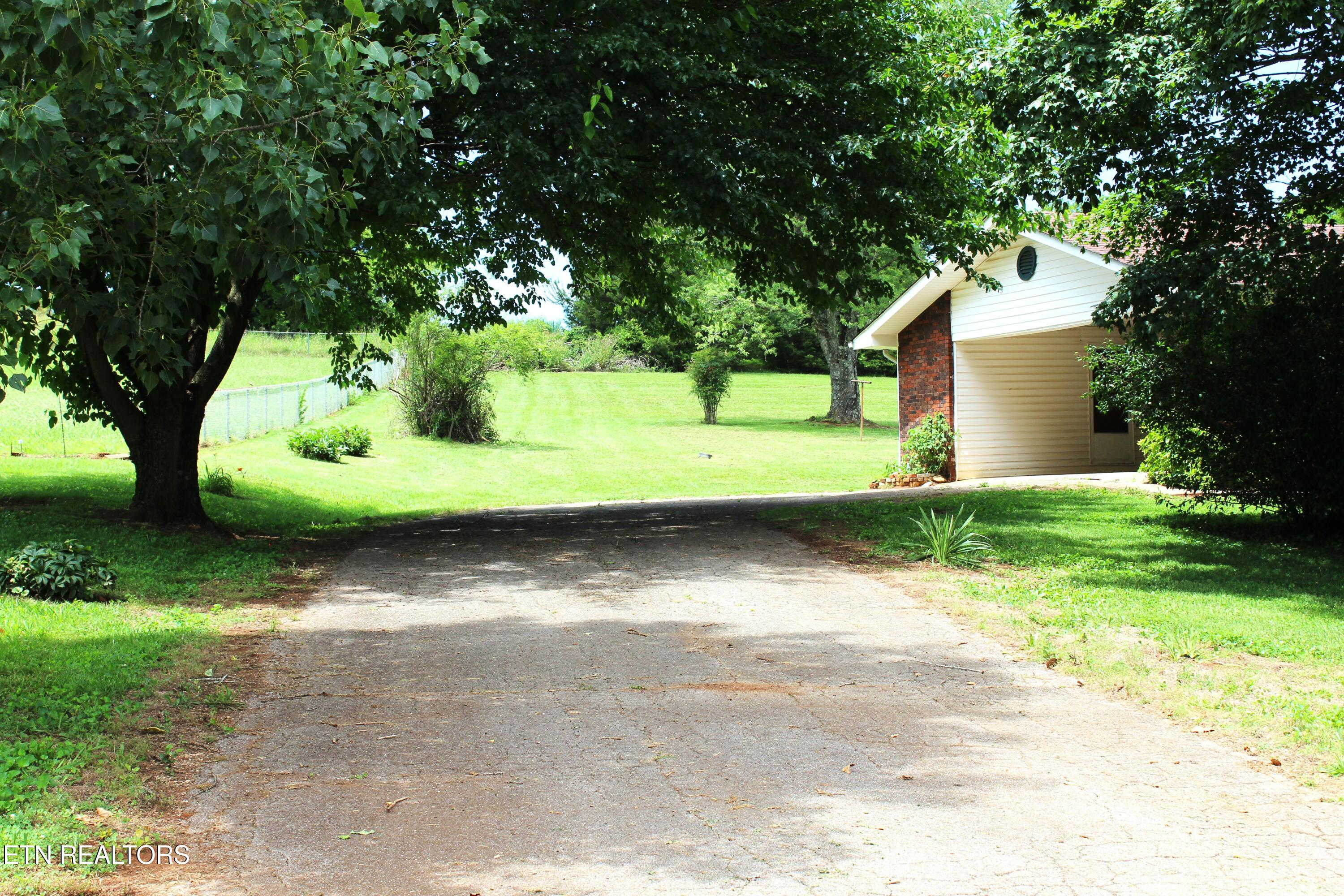 241 Meadow Brook Road Sweetwater TN 37874
