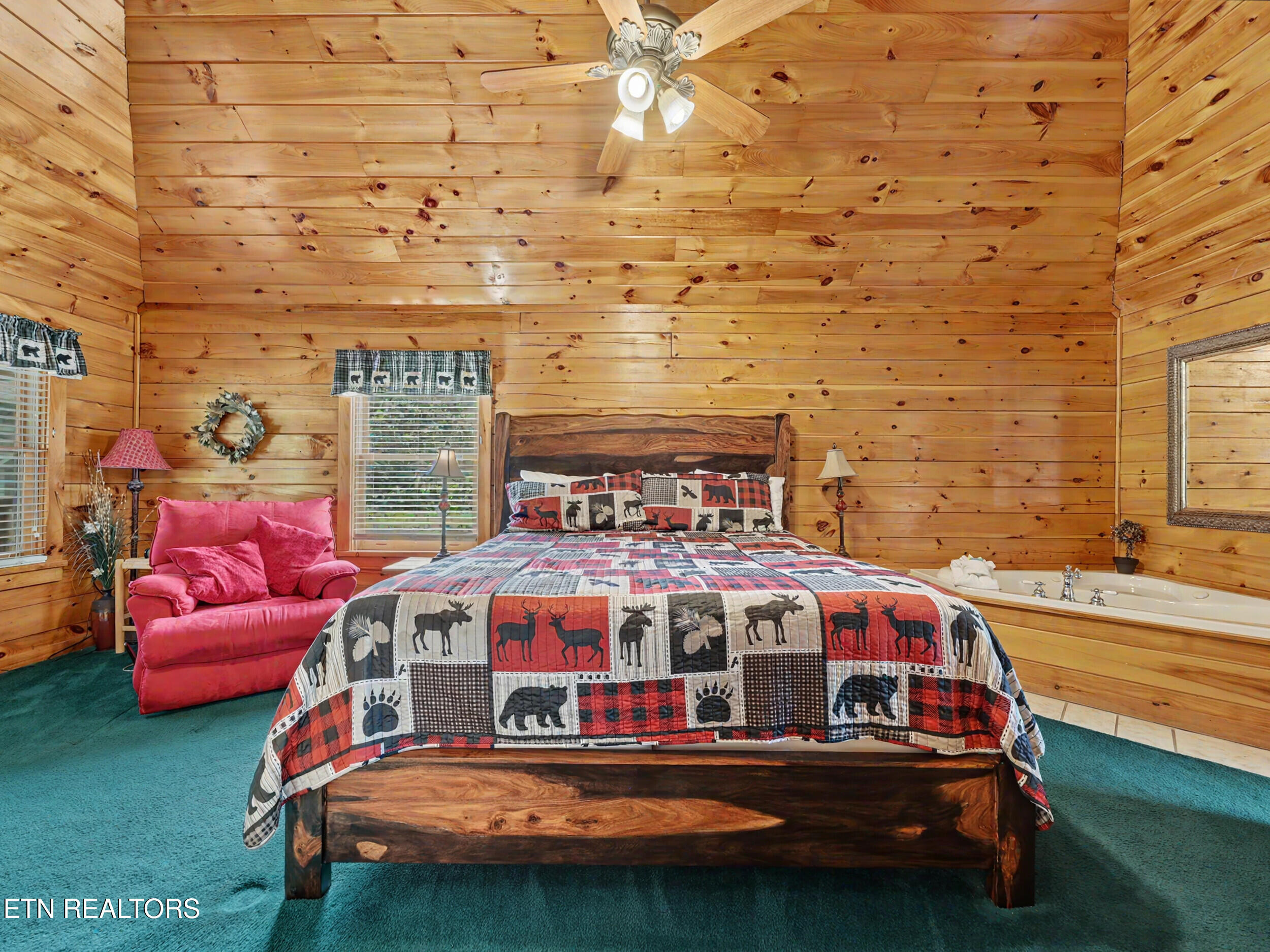 1629 Little Cabin Loop Pigeon Forge TN 37862