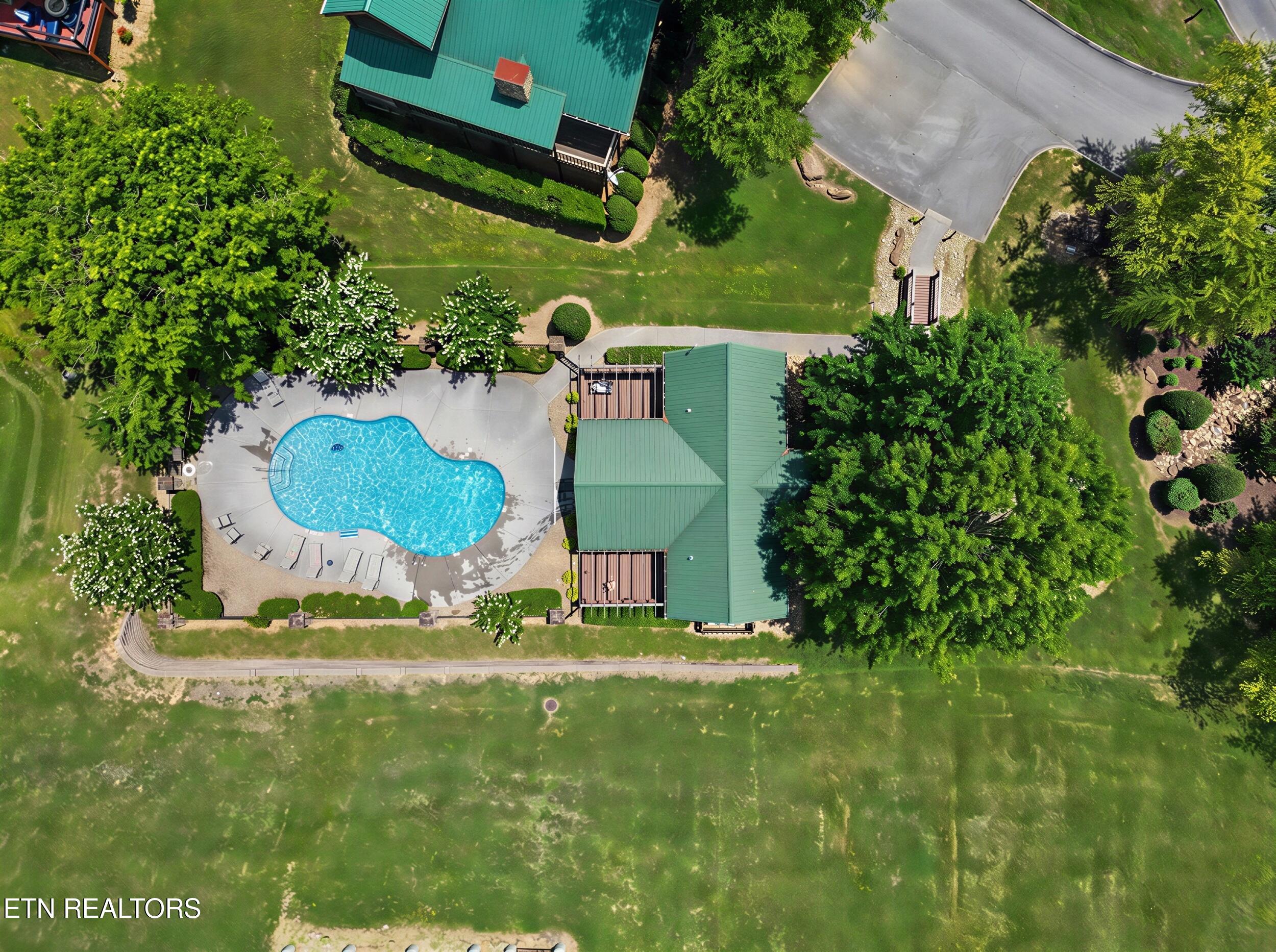 1629 Little Cabin Loop Pigeon Forge TN 37862