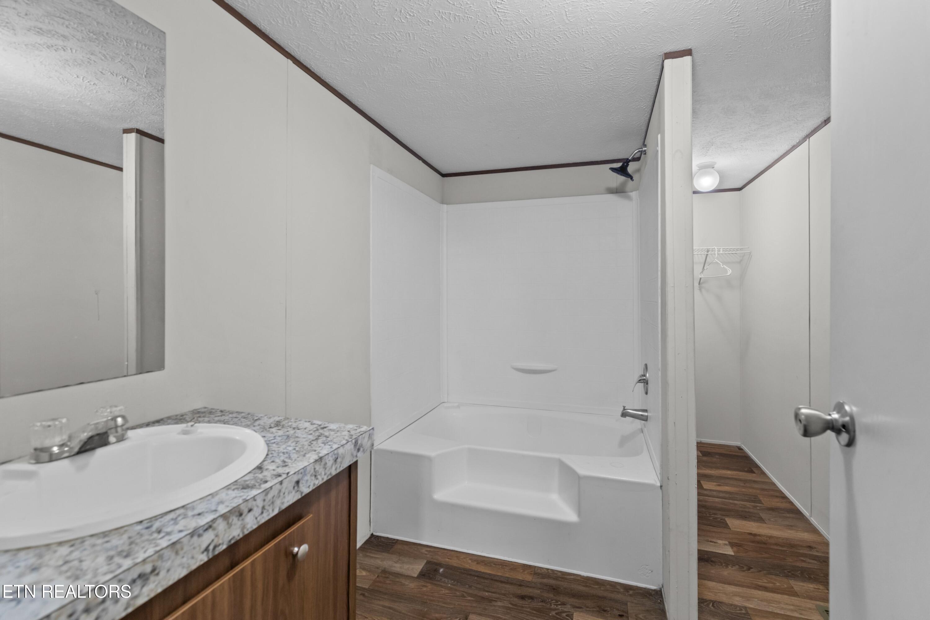 210 Blue Top Road Tazewell TN 37879