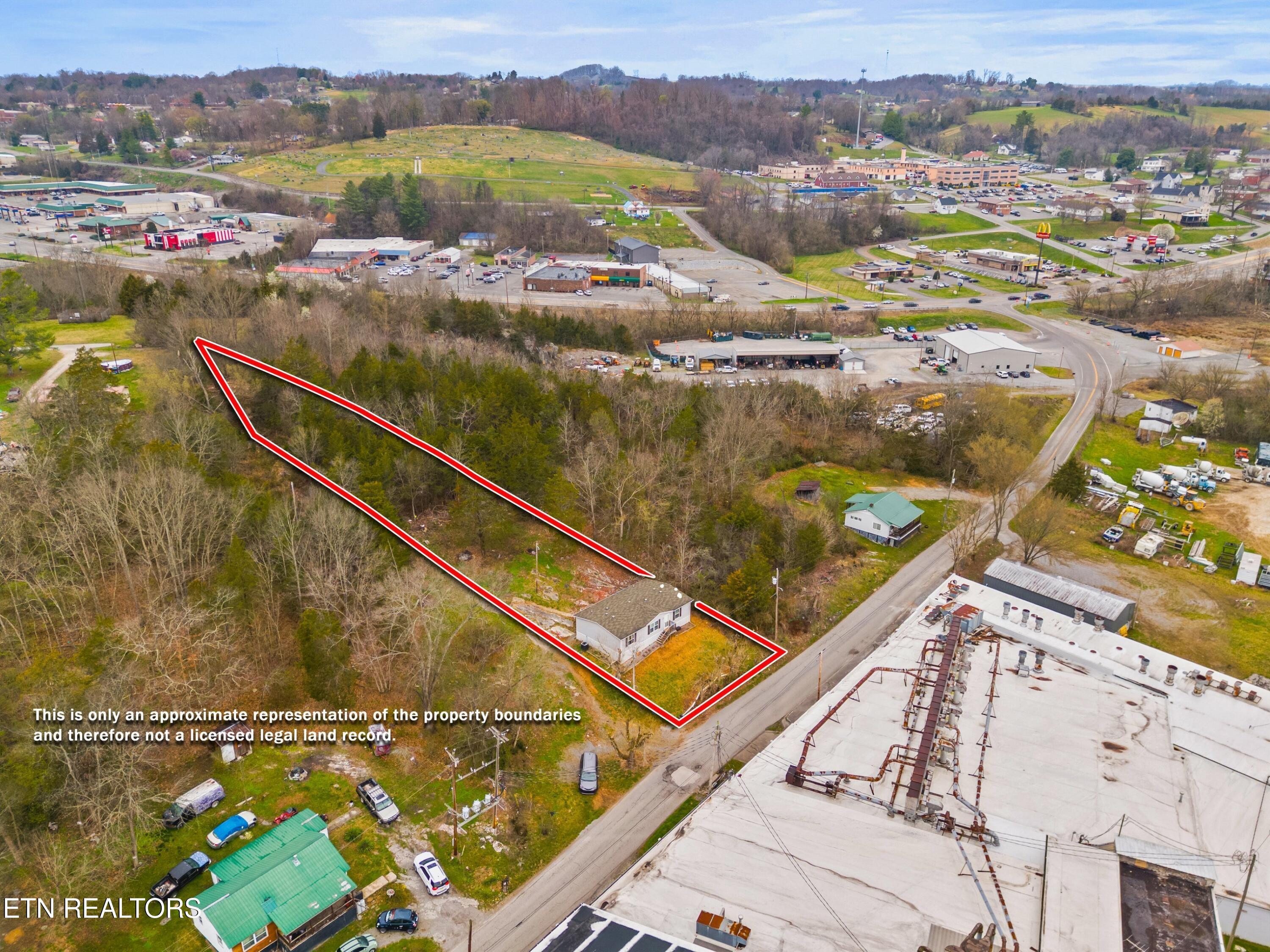 210 Blue Top Road Tazewell TN 37879