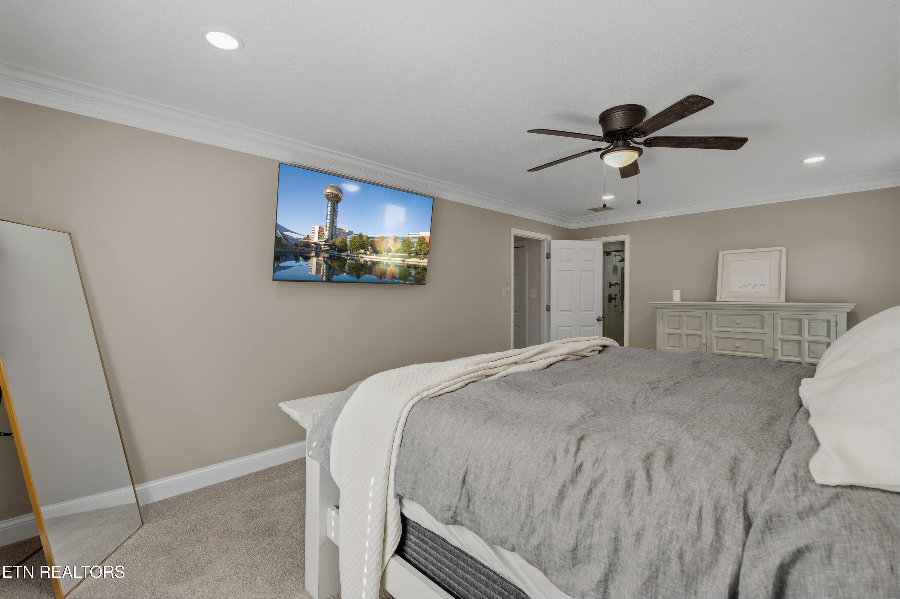 724 Summit Lake Court Knoxville TN 37922