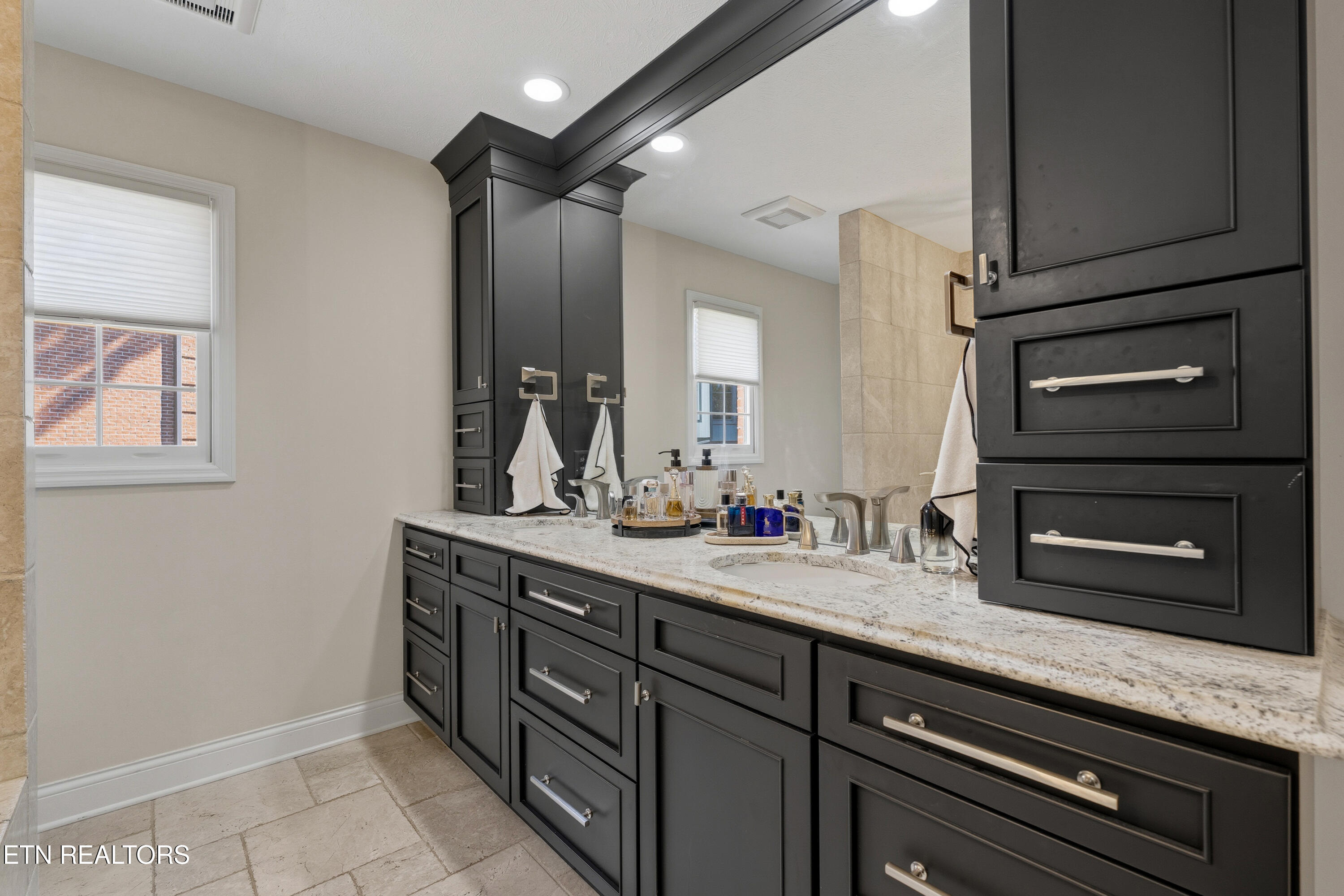 724 Summit Lake Court Knoxville TN 37922