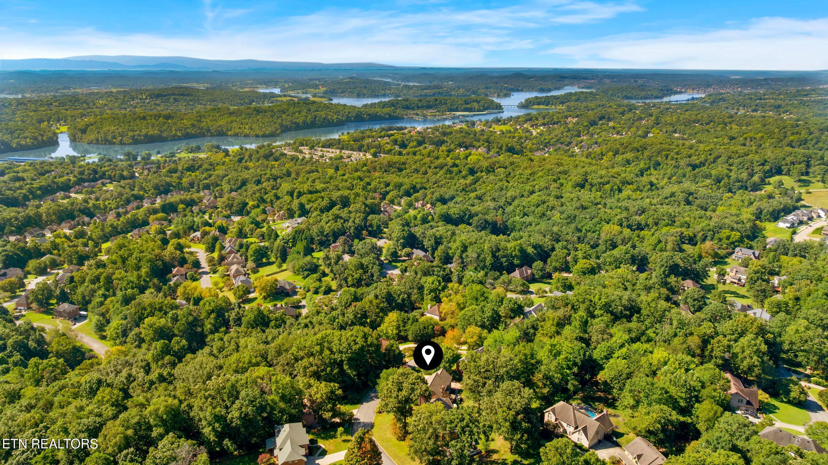 724 Summit Lake Court Knoxville TN 37922