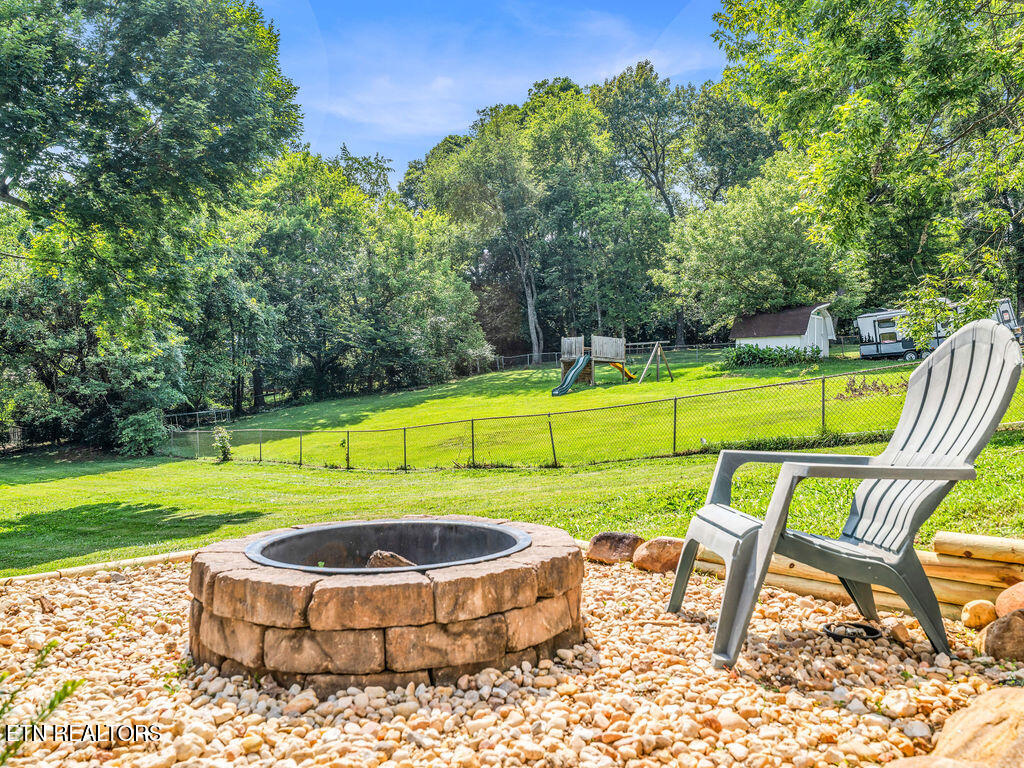 1737 Ferd Hickey Road Knoxville TN 37909