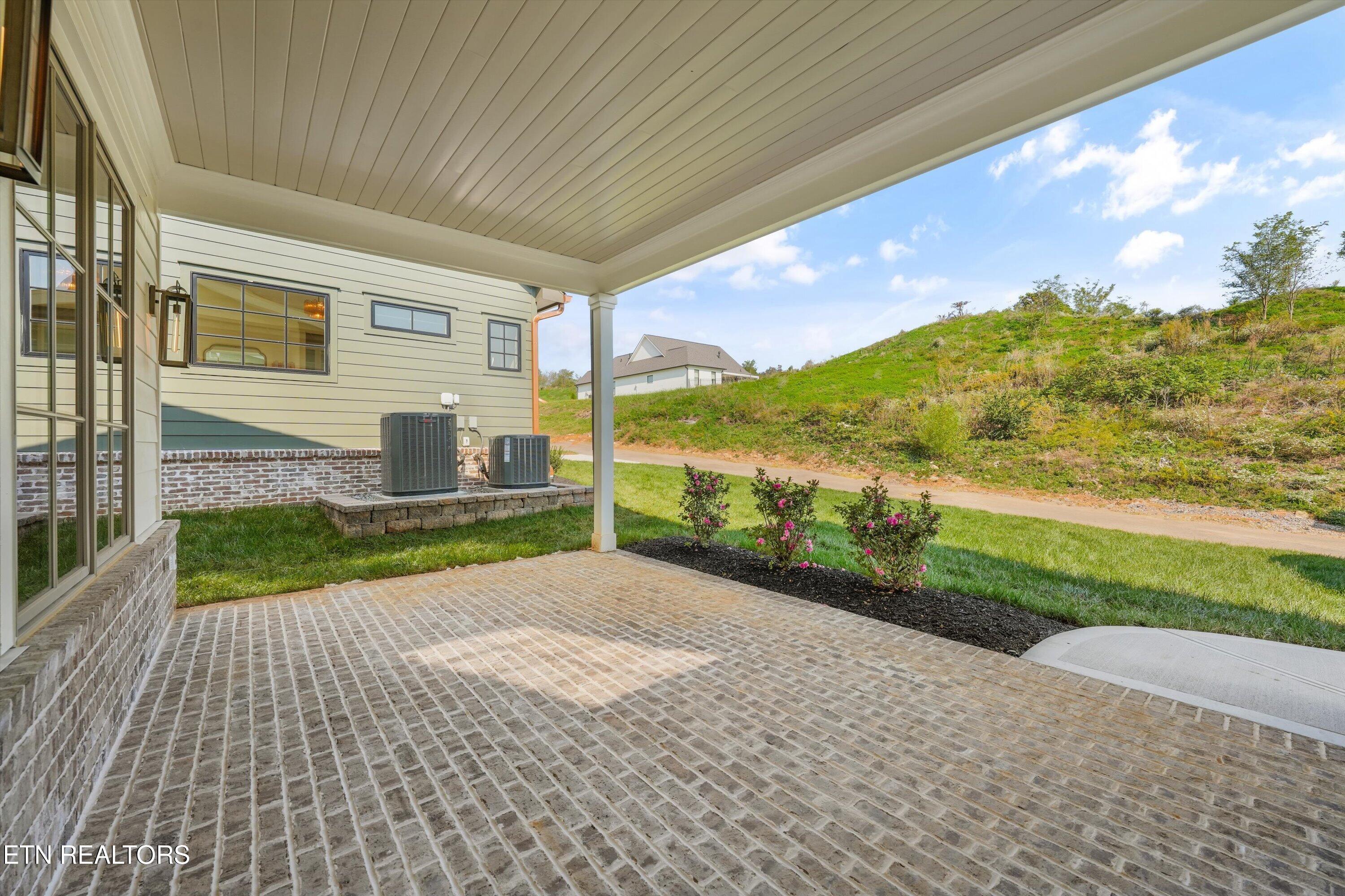 9830 Clingmans Dome Drive Knoxville TN 37922