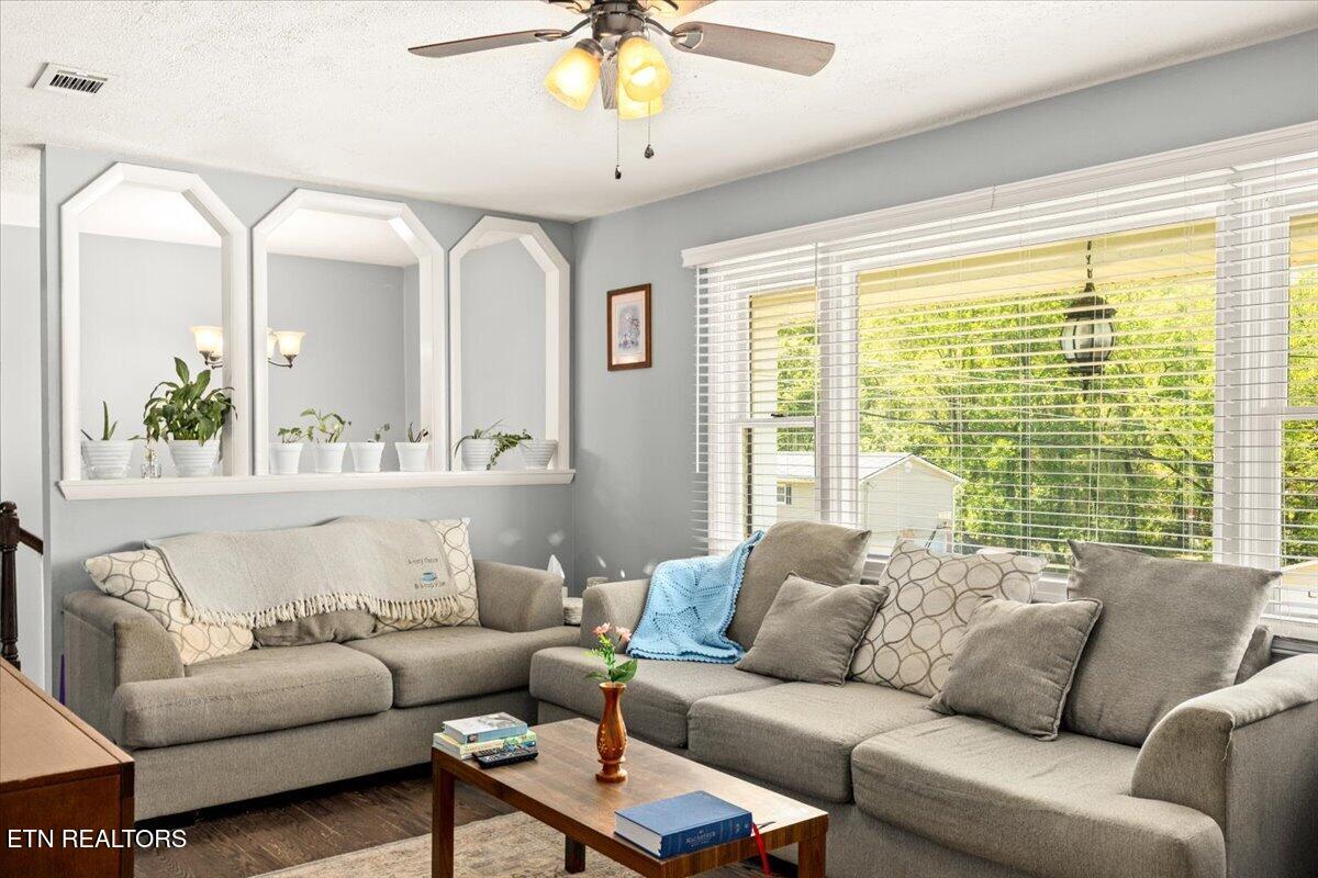329 Summerville Road Kingsport TN 37663