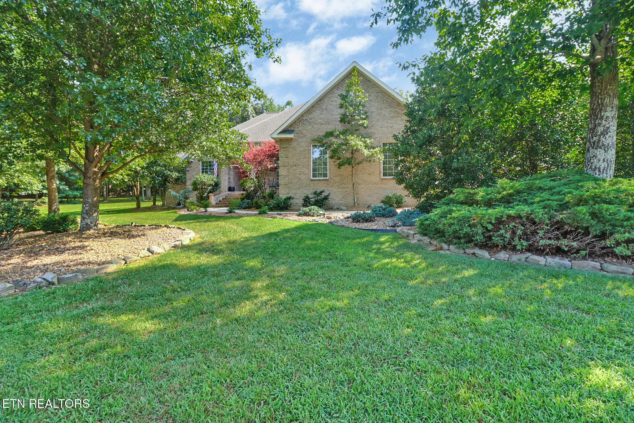 15 Pamala Lane Crossville TN 38558