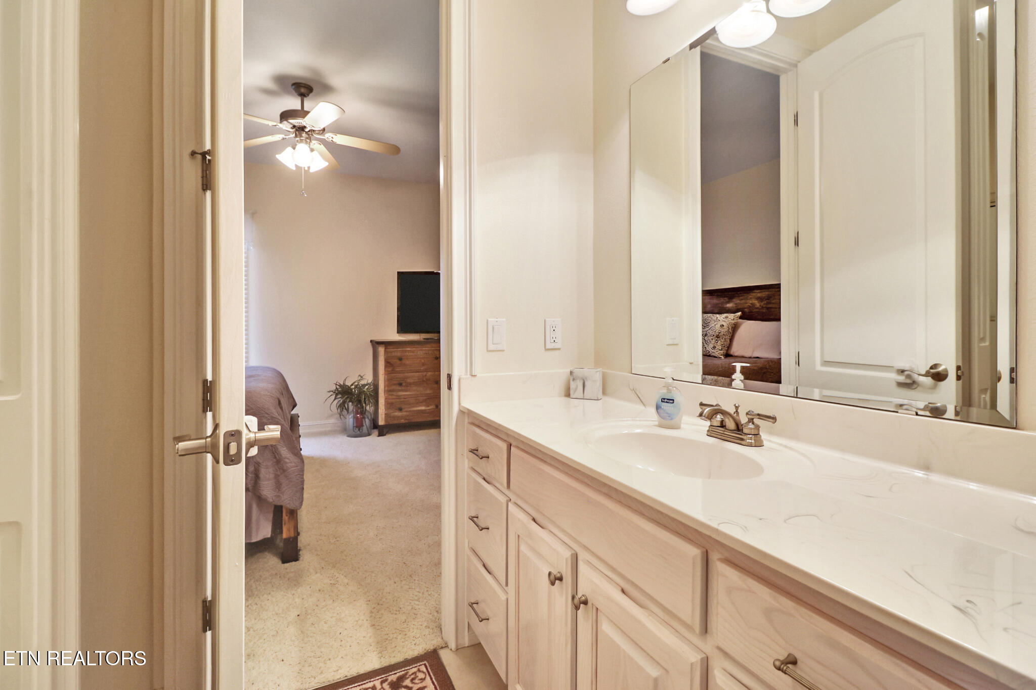 15 Pamala Lane Crossville TN 38558