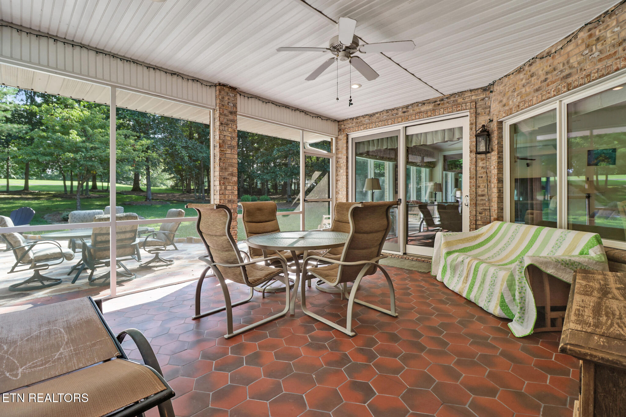 15 Pamala Lane Crossville TN 38558
