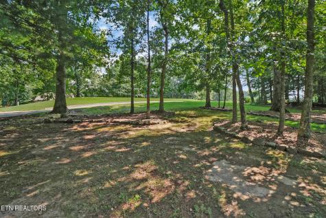 15 Pamala Lane Crossville TN 38558
