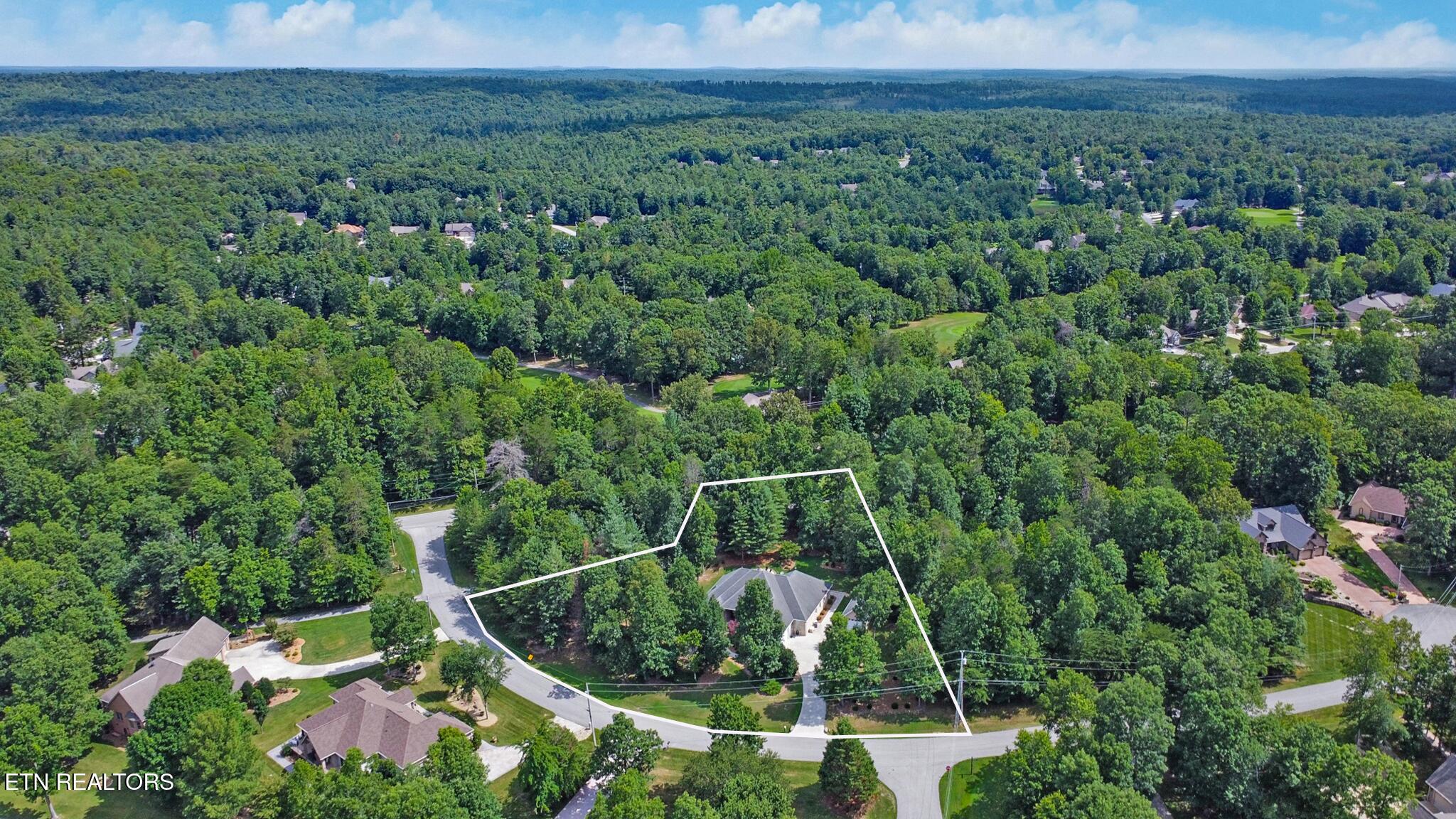 15 Pamala Lane Crossville TN 38558
