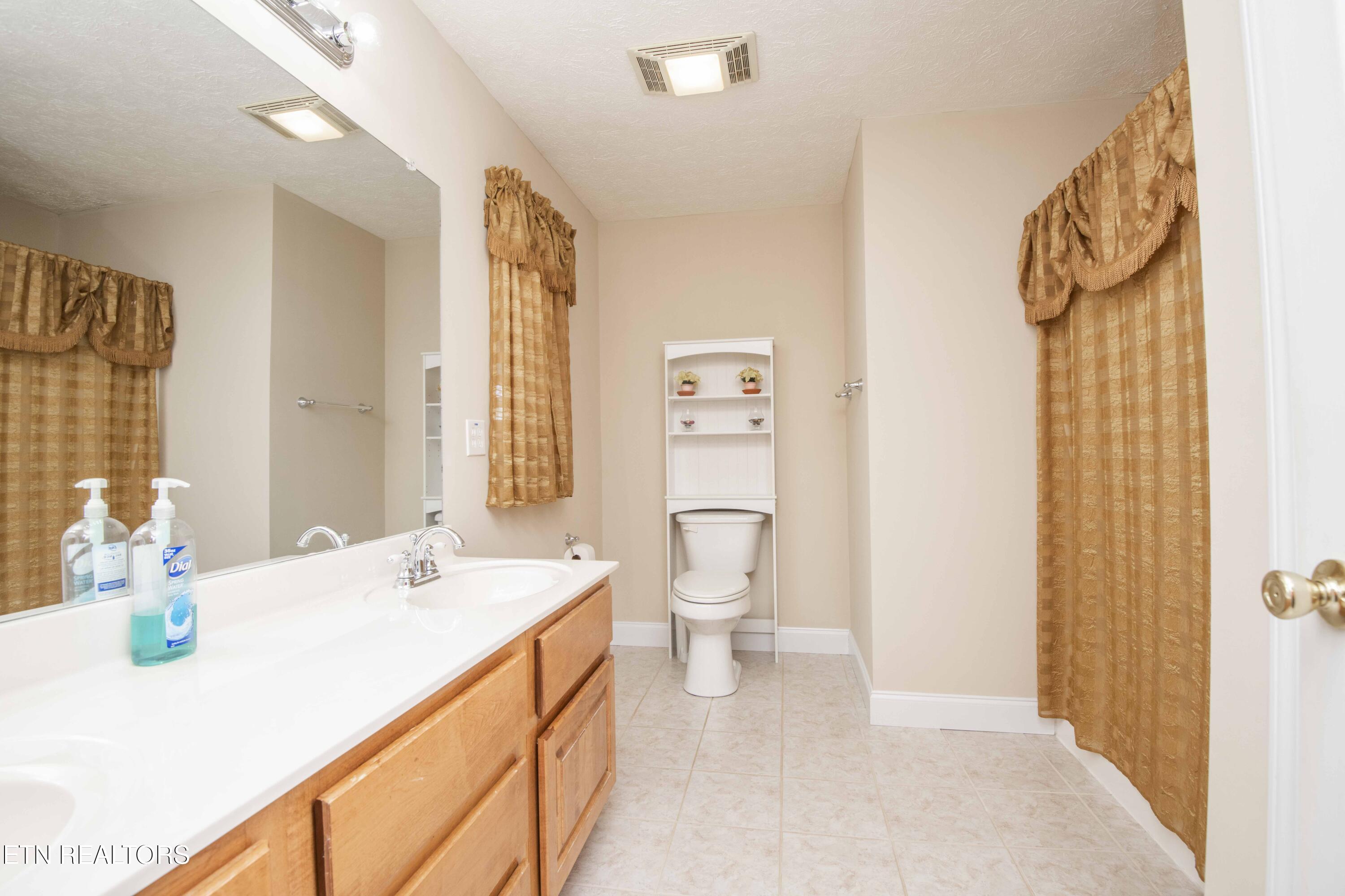 4723 Chesney Meadows Drive Strawberry Plains TN 37871