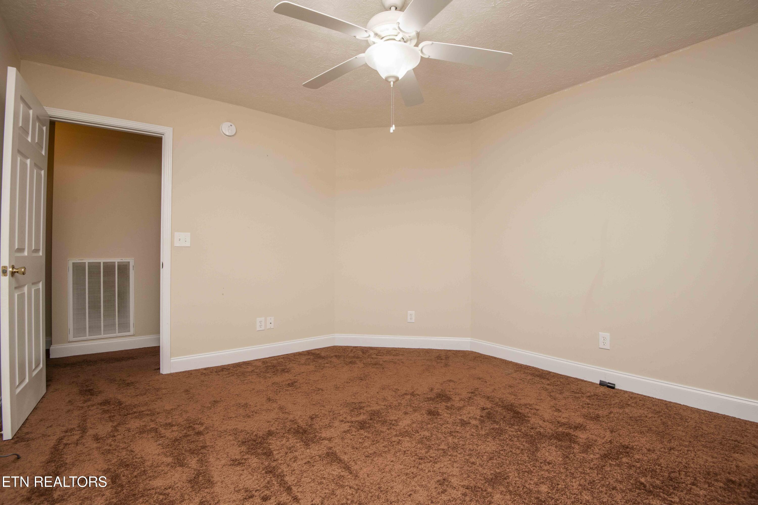 4723 Chesney Meadows Drive Strawberry Plains TN 37871