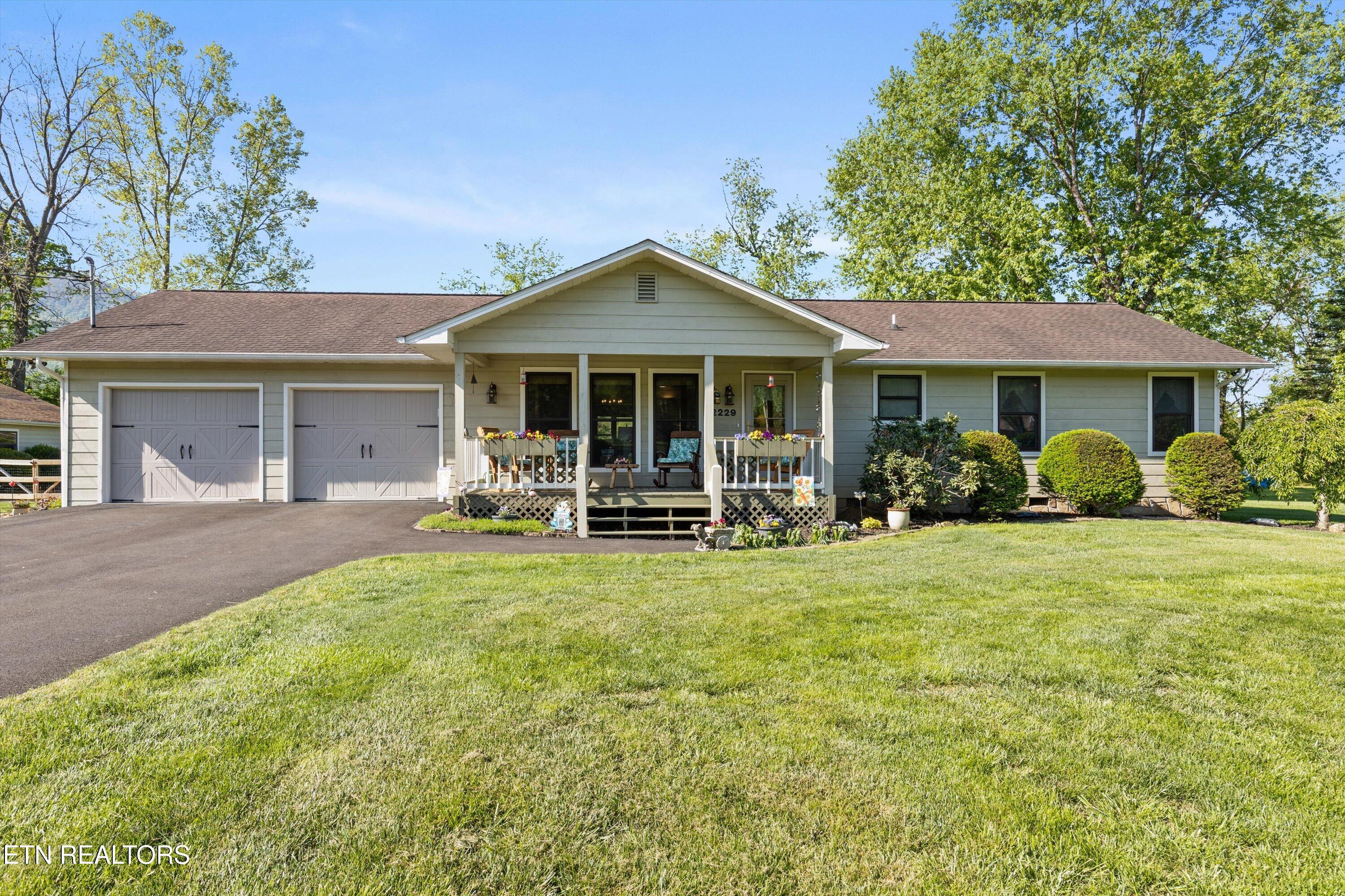 2229 Meadowbrook Lane Sevierville TN 37862