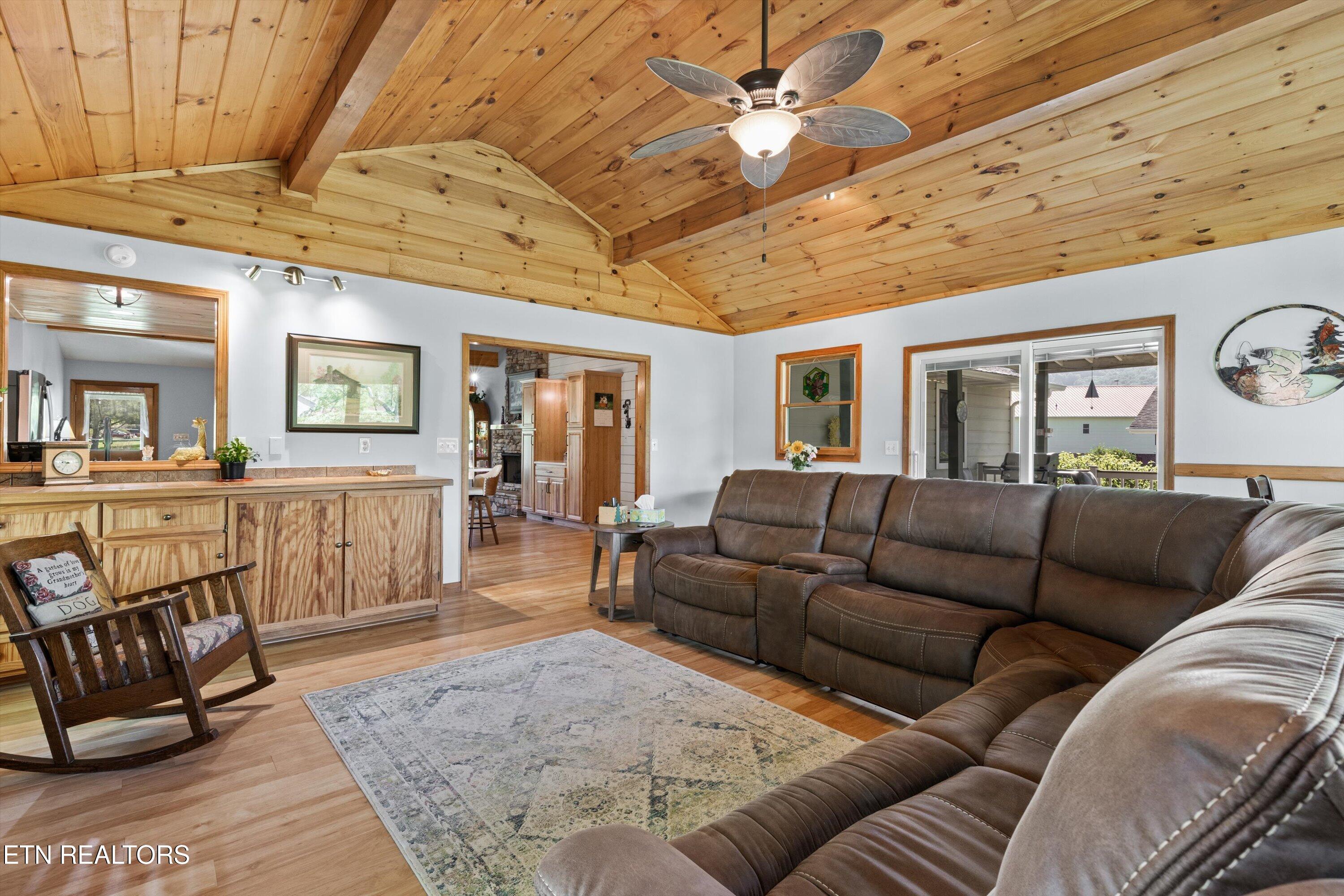 2229 Meadowbrook Lane Sevierville TN 37862