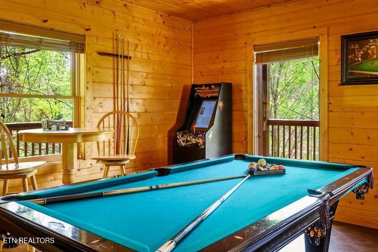 1979 E Mountain View Way Pigeon Forge TN 37876