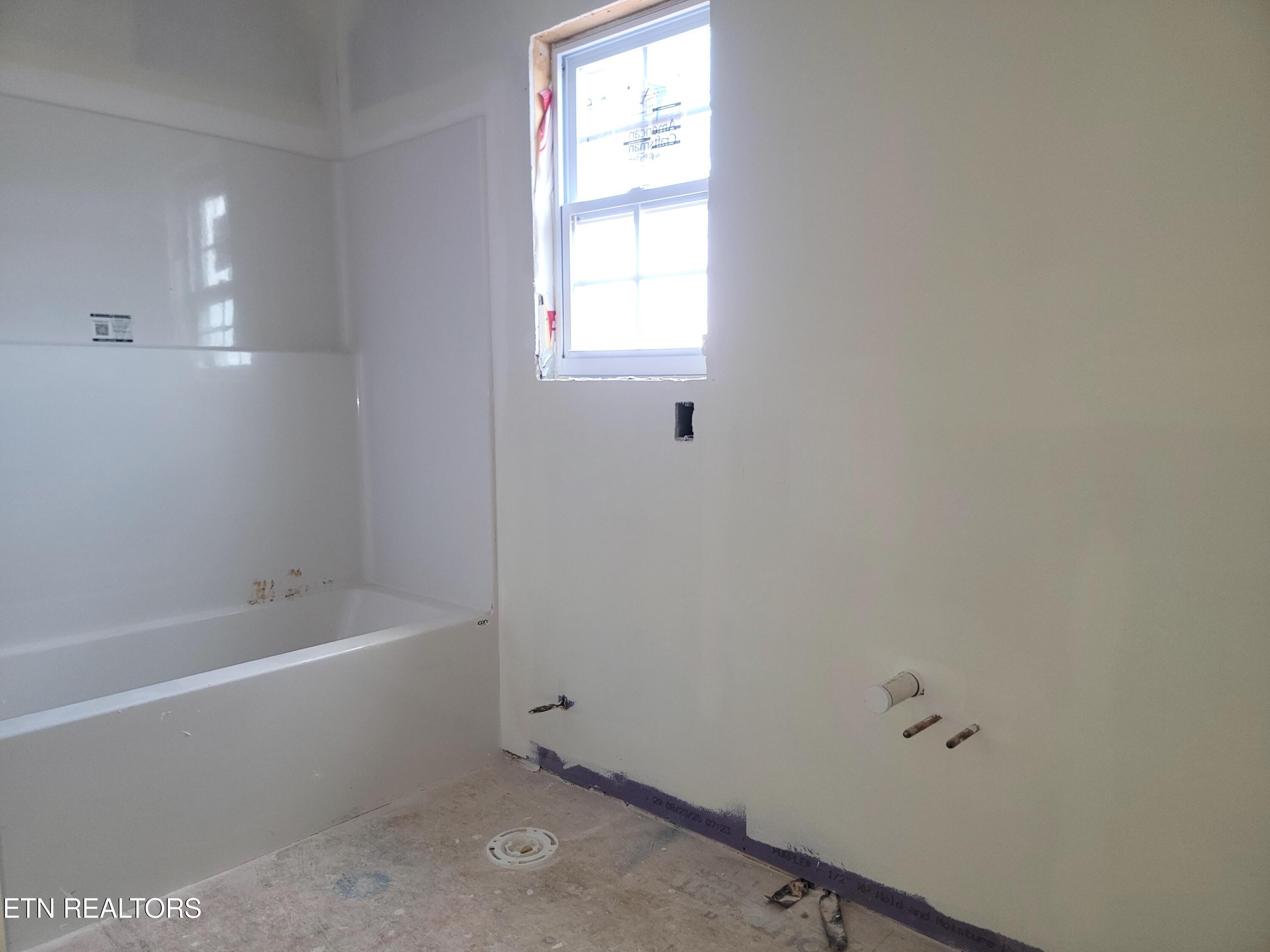 317 Sugar Maple Trail Lenoir City TN 37771