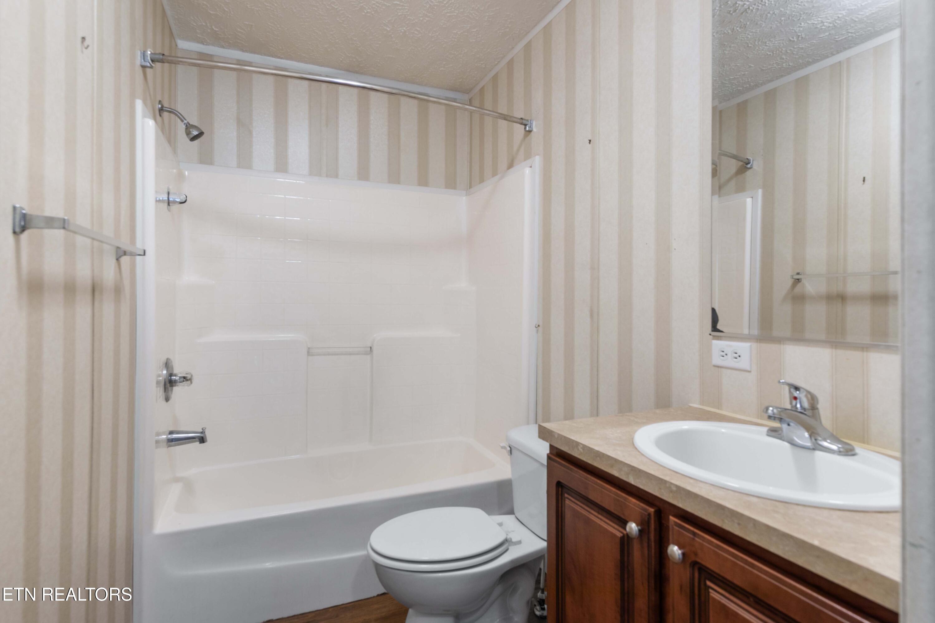 2496 W Old A J Highway Strawberry Plains TN 37871