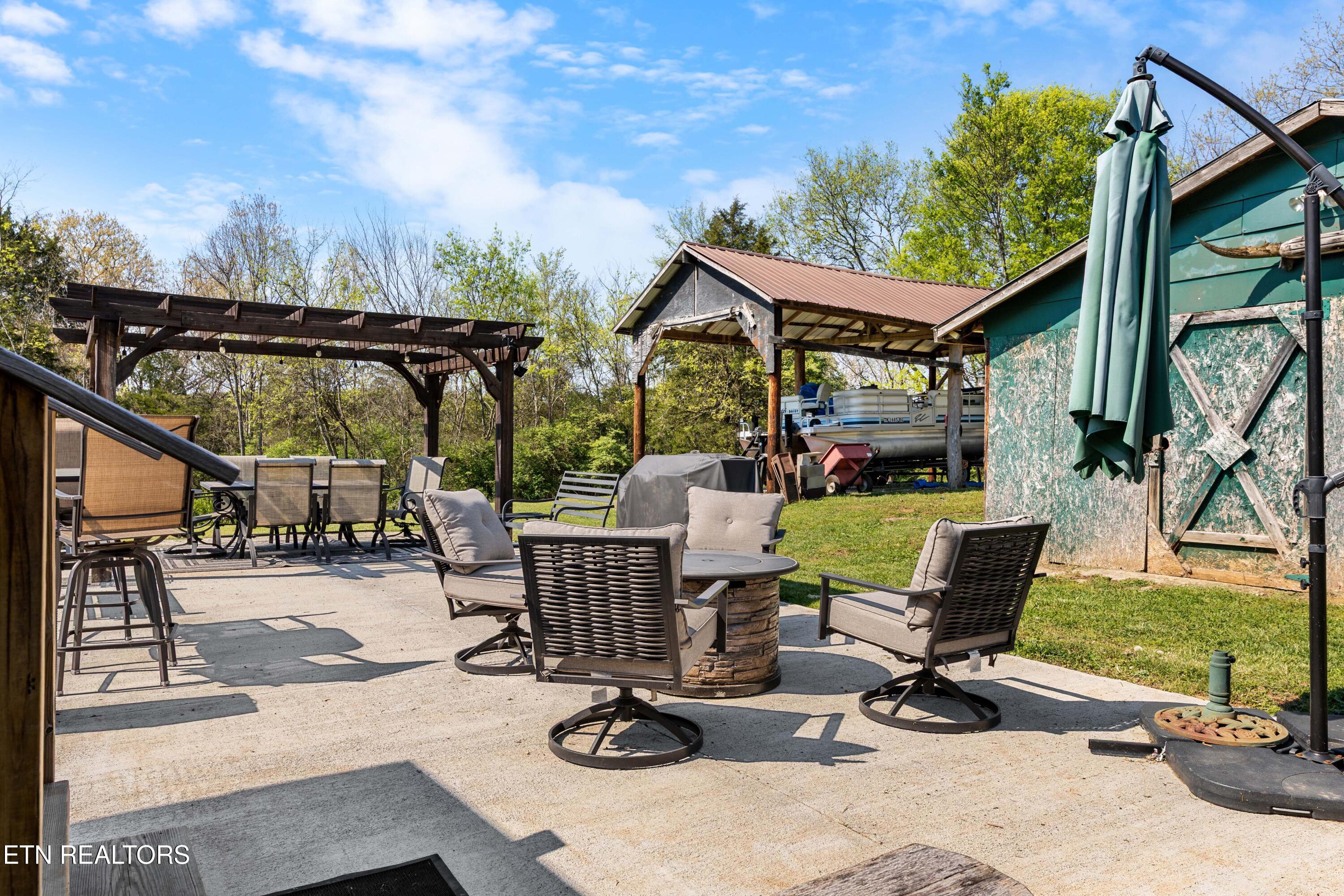 2496 W Old A J Highway Strawberry Plains TN 37871
