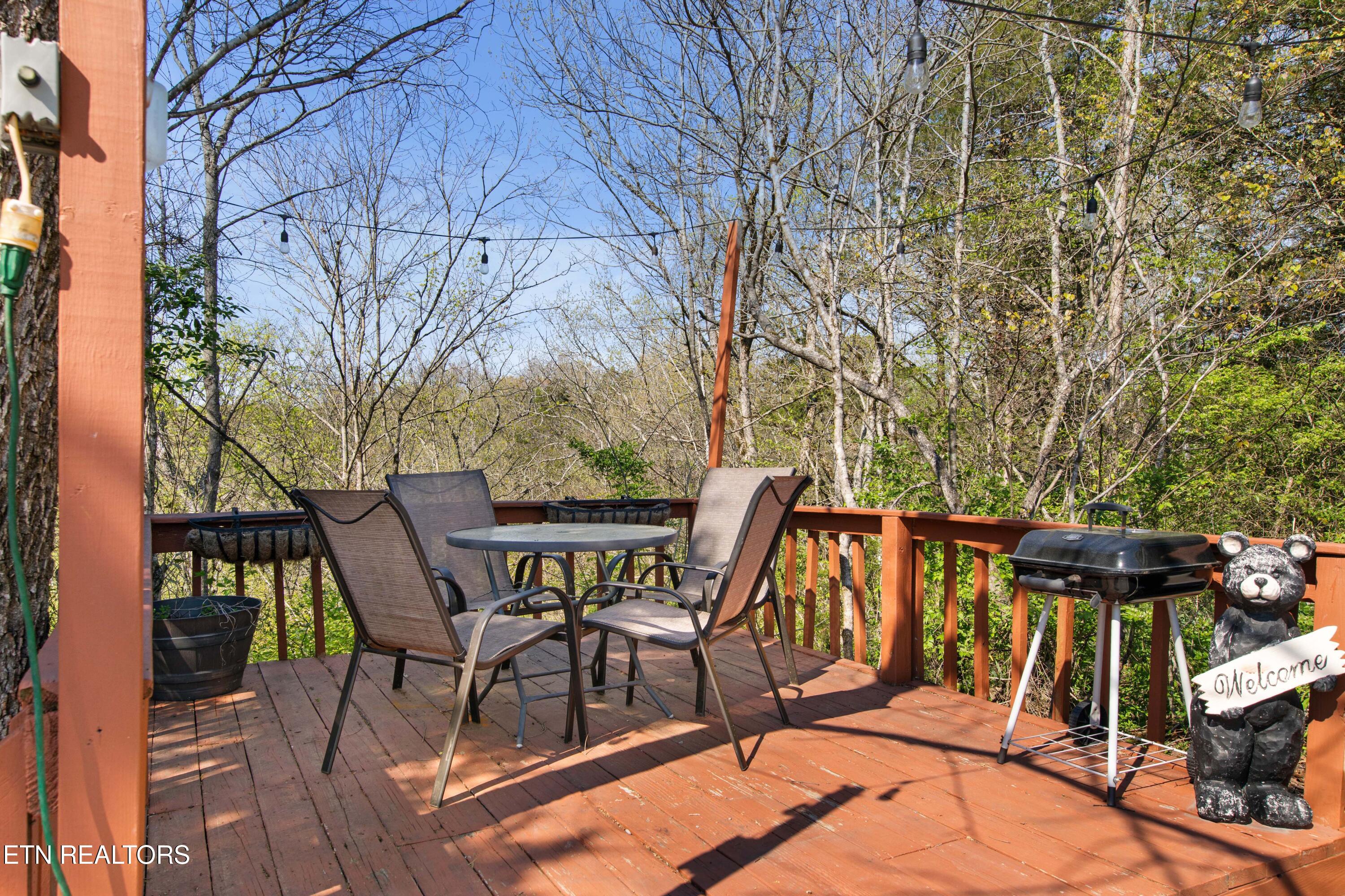 2496 W Old A J Highway Strawberry Plains TN 37871