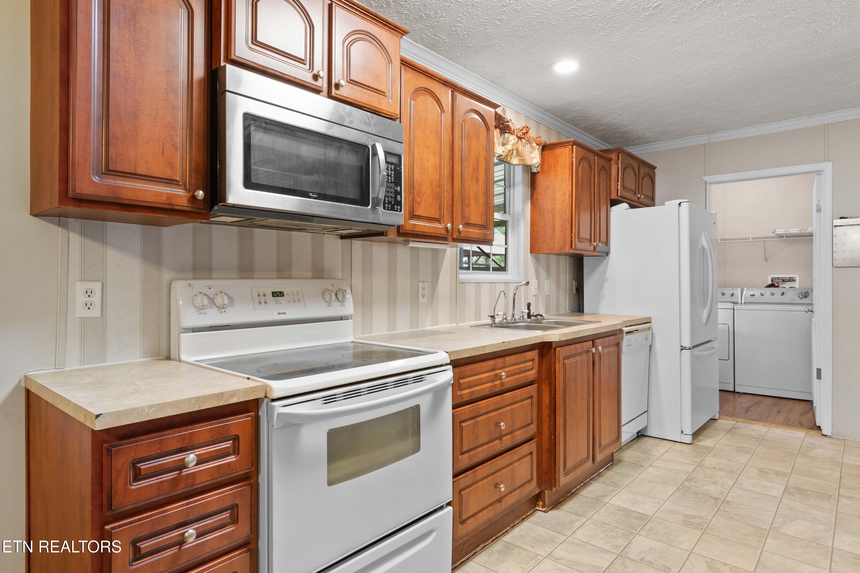 2496 W Old A J Highway Strawberry Plains TN 37871