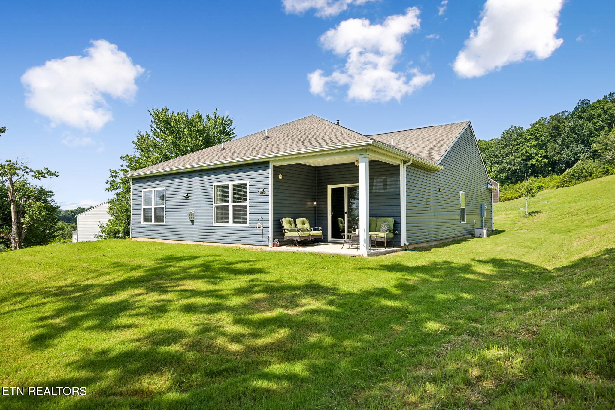 379 Summer Glenn Lane Loudon TN 37774