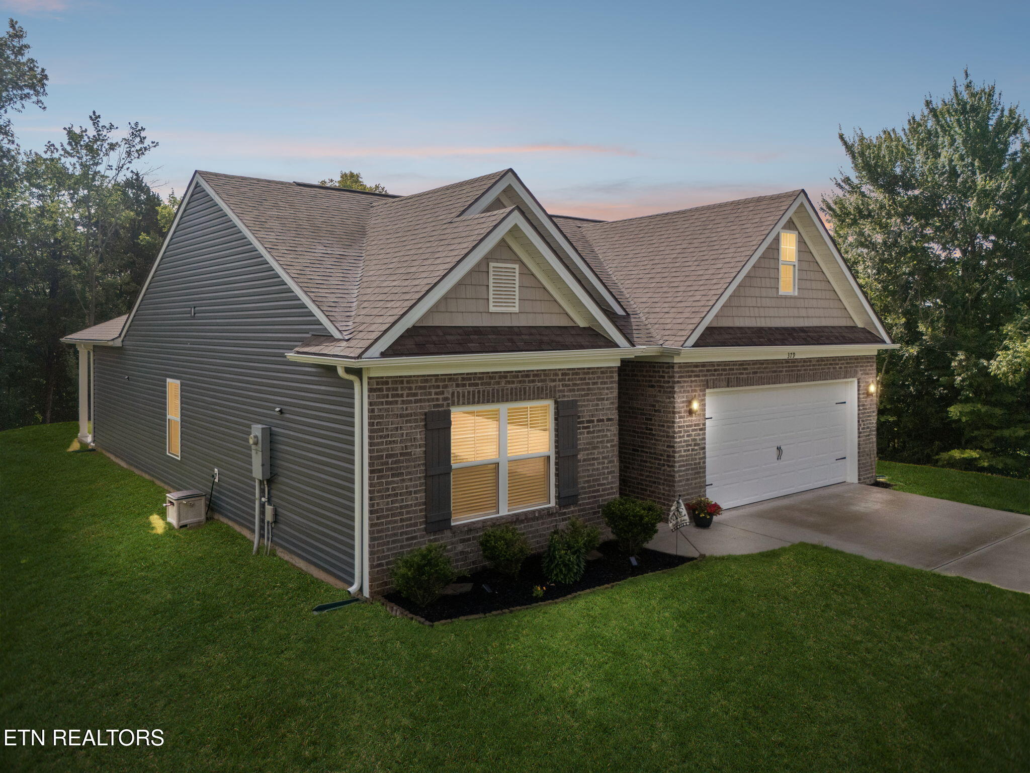 379 Summer Glenn Lane Loudon TN 37774