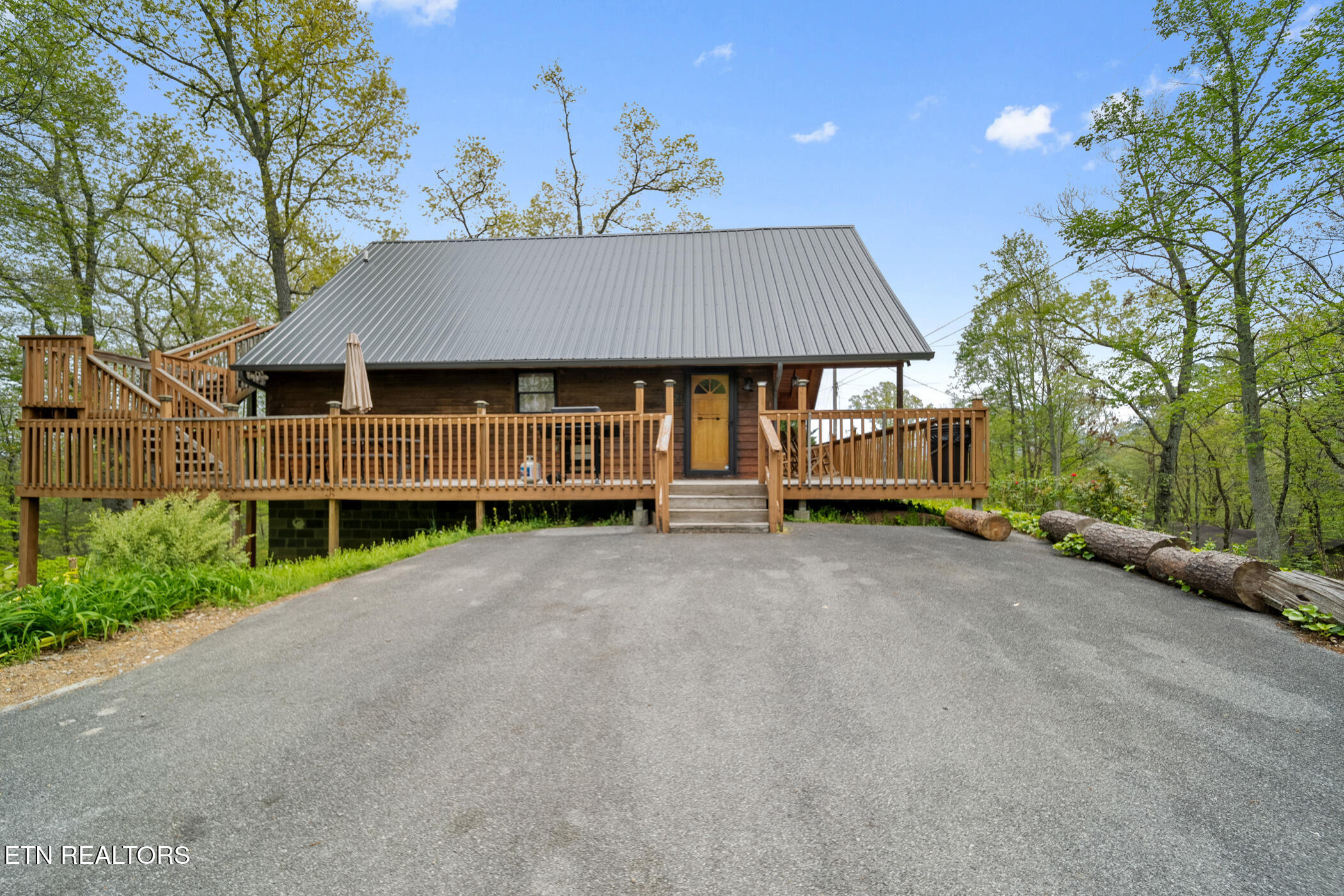 720 Timberlake Drive Pigeon Forge TN 37862