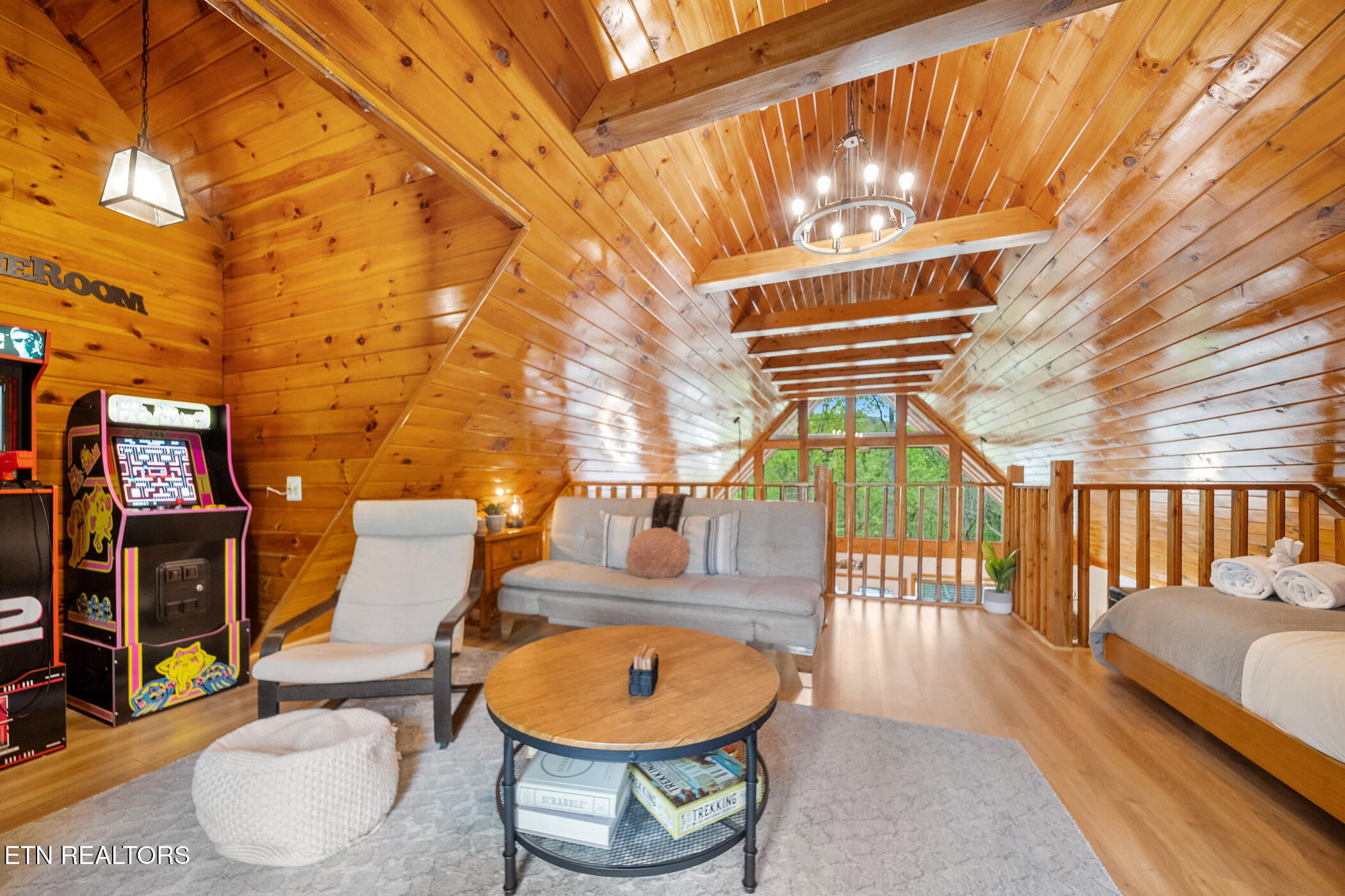 720 Timberlake Drive Pigeon Forge TN 37862