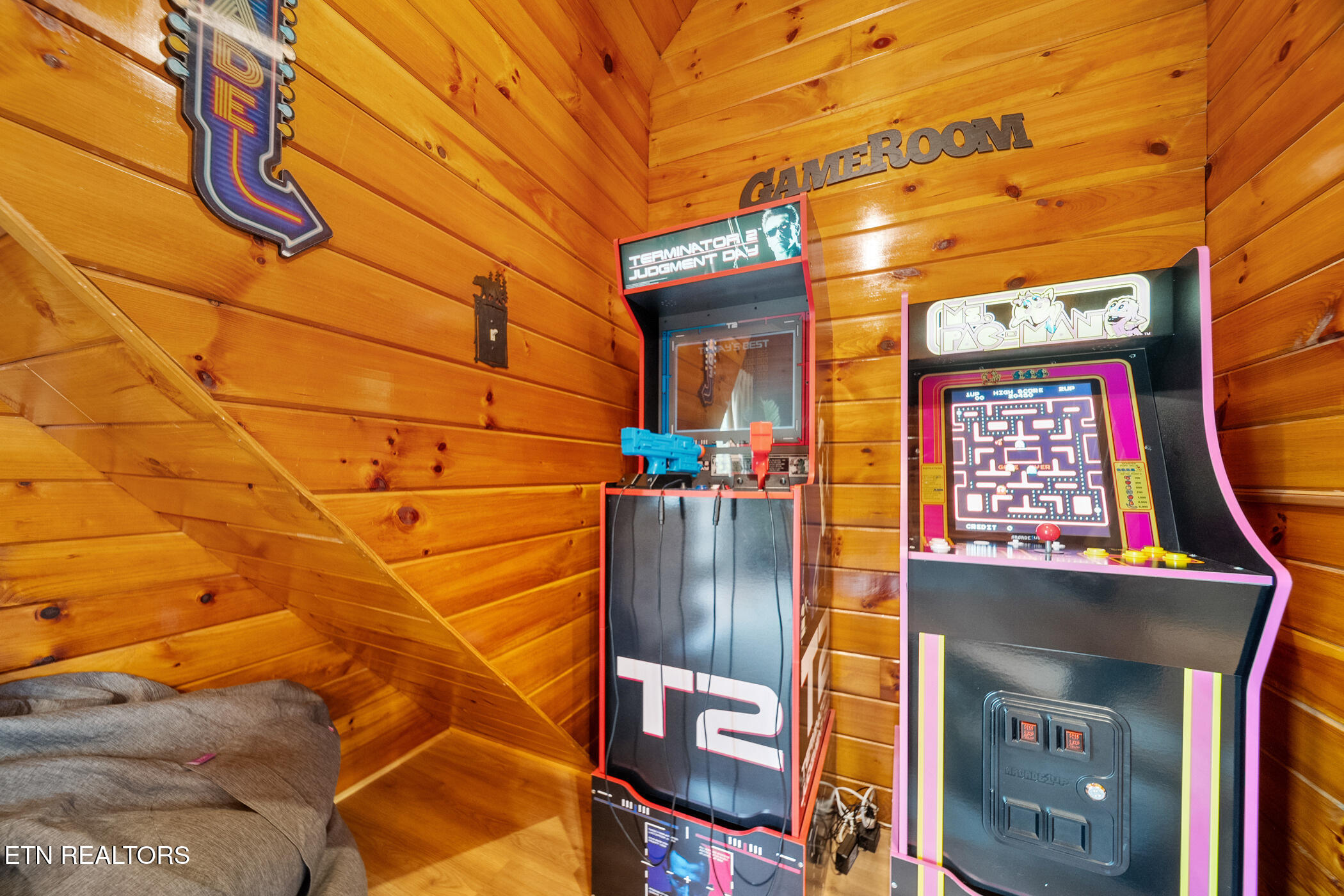 720 Timberlake Drive Pigeon Forge TN 37862