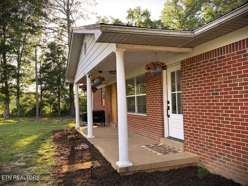 1348 Union Hill Road Red Boiling Springs TN 37150