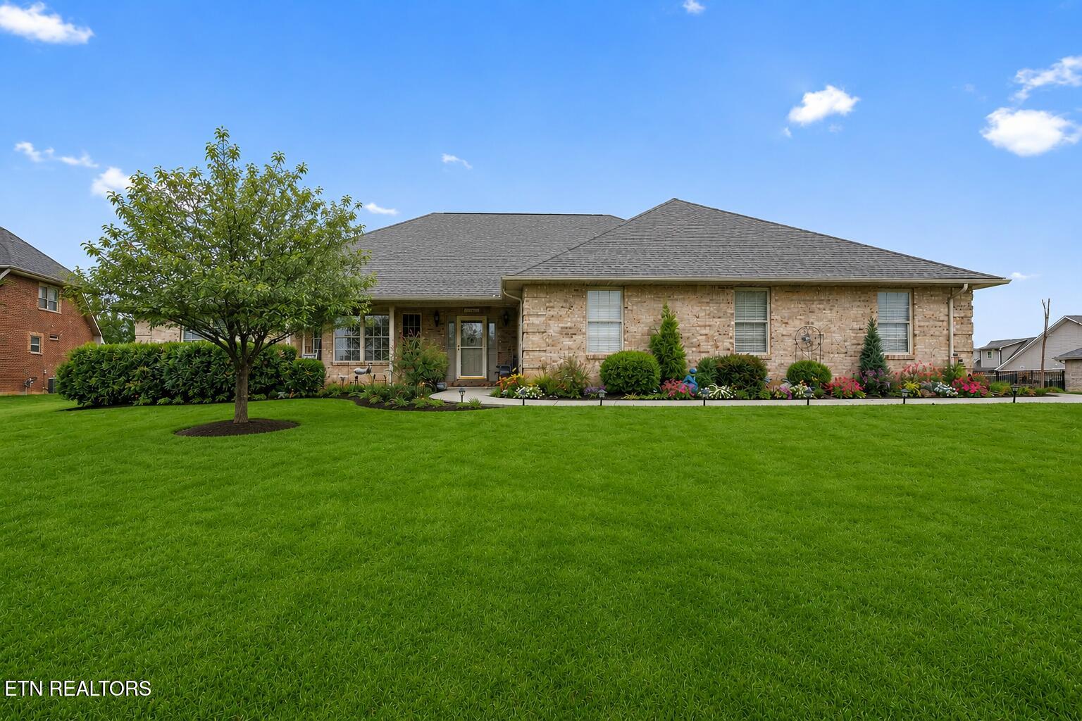 1816 Placid Sevierville TN 37862