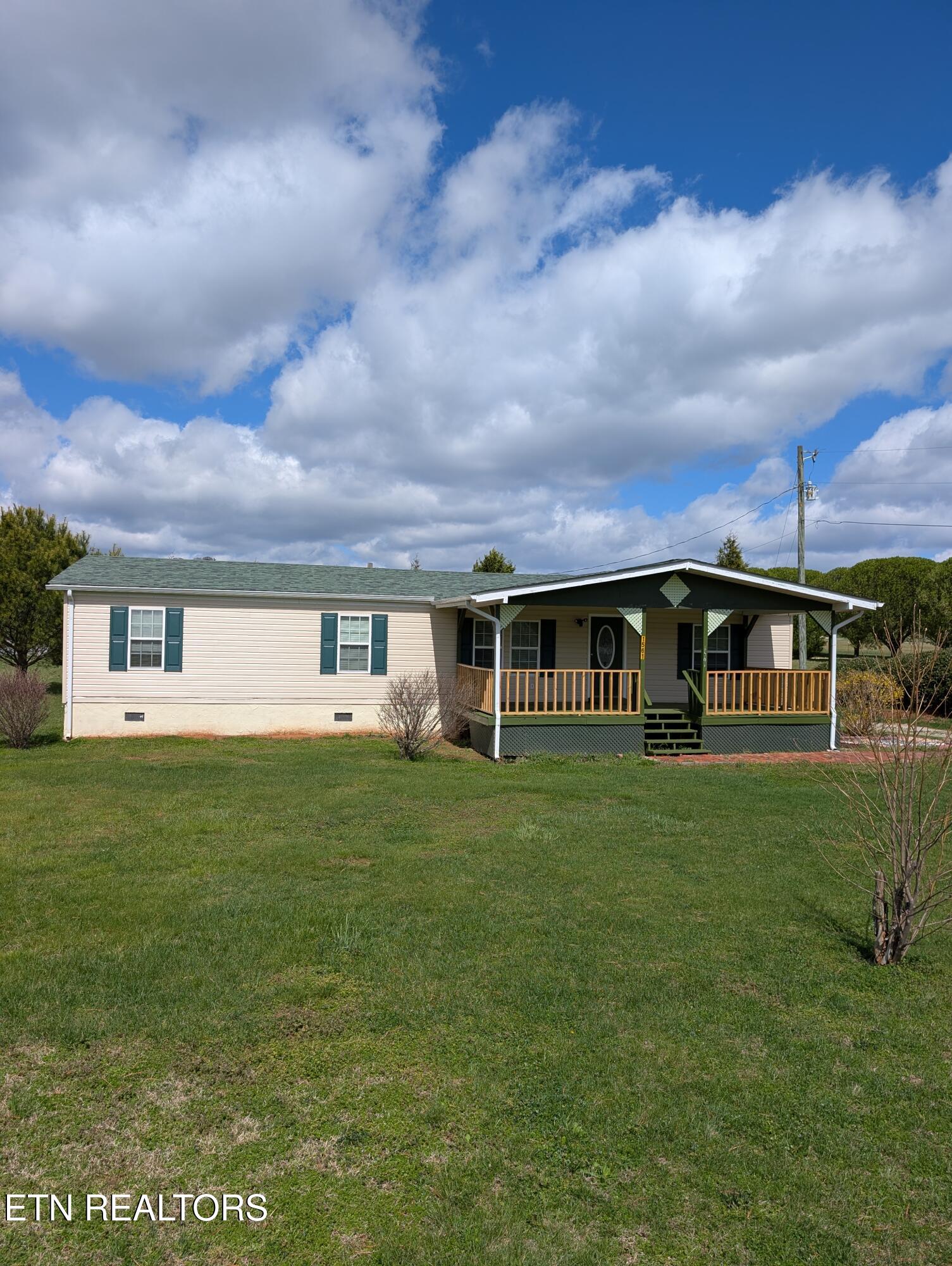 1561 Niles Ferry Road Madisonville TN 37354