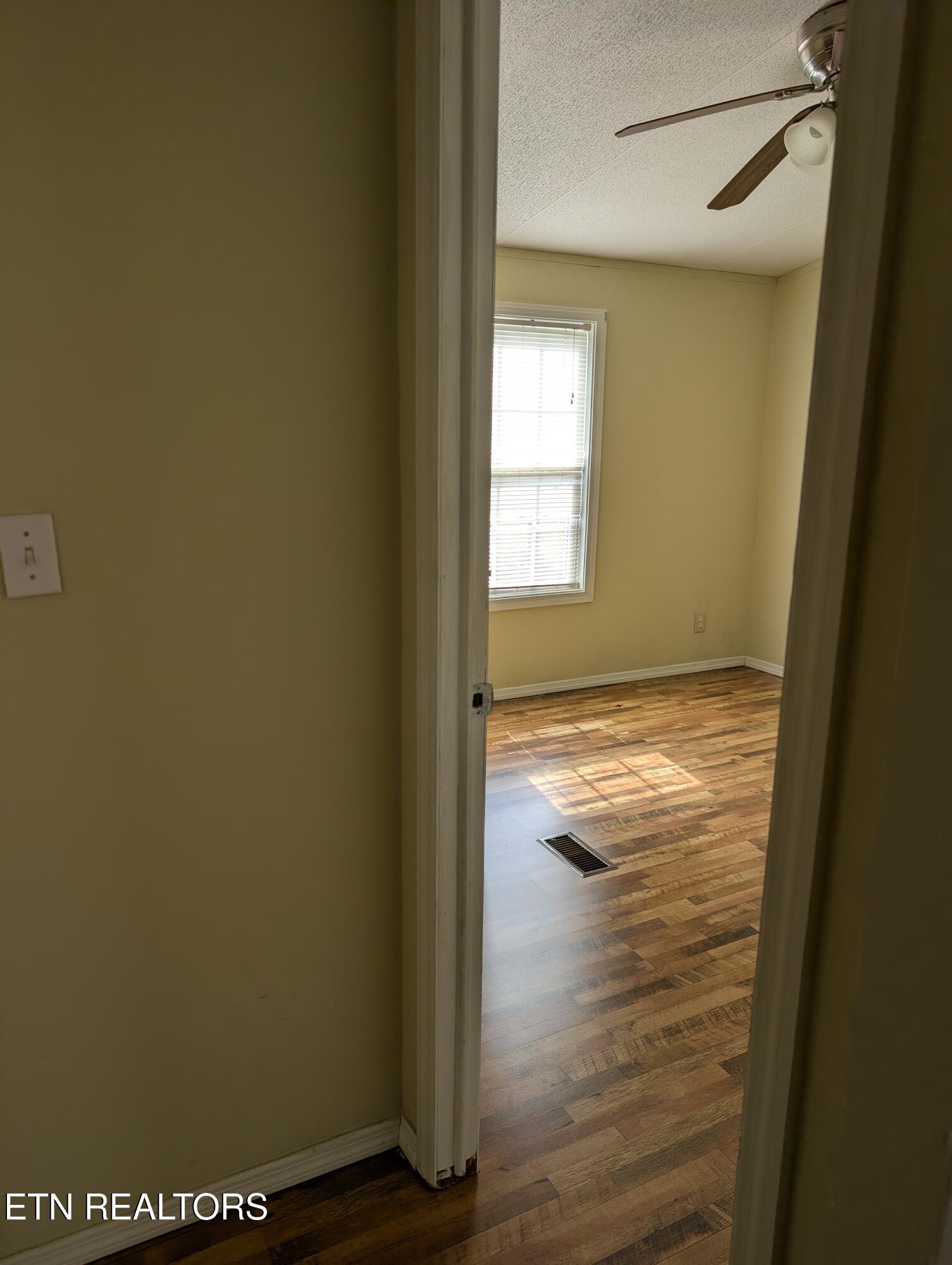 1561 Niles Ferry Road Madisonville TN 37354