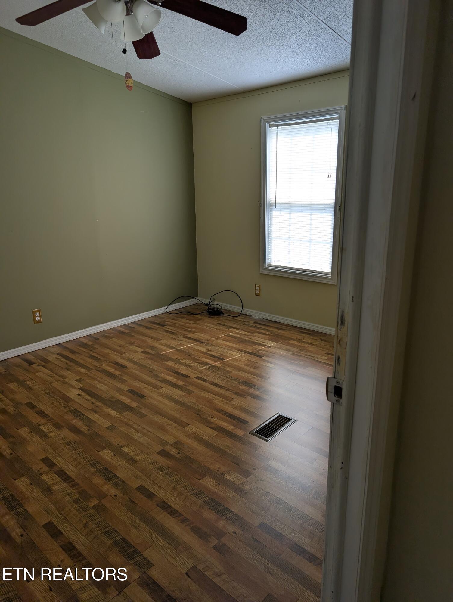 1561 Niles Ferry Road Madisonville TN 37354
