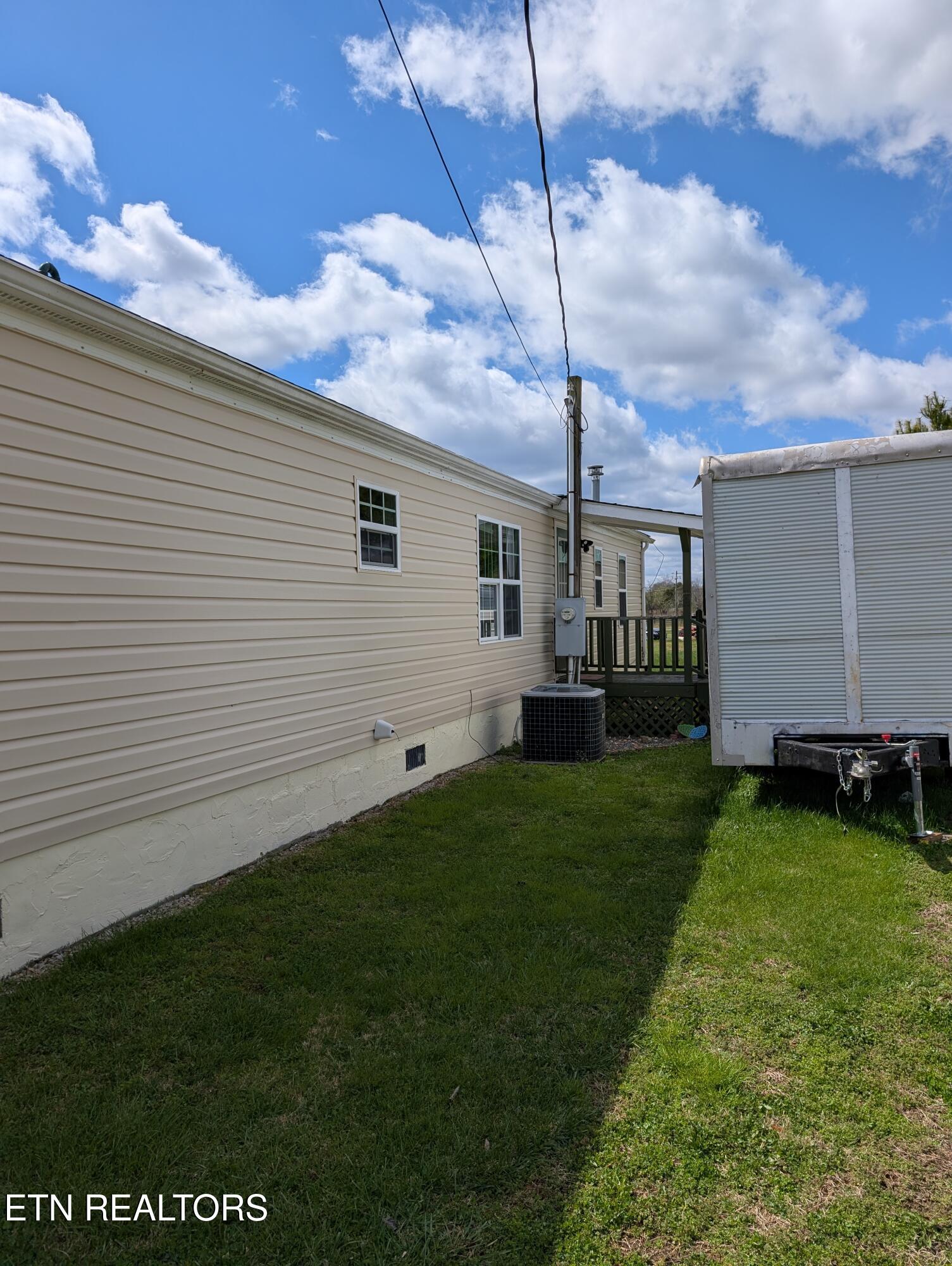 1561 Niles Ferry Road Madisonville TN 37354