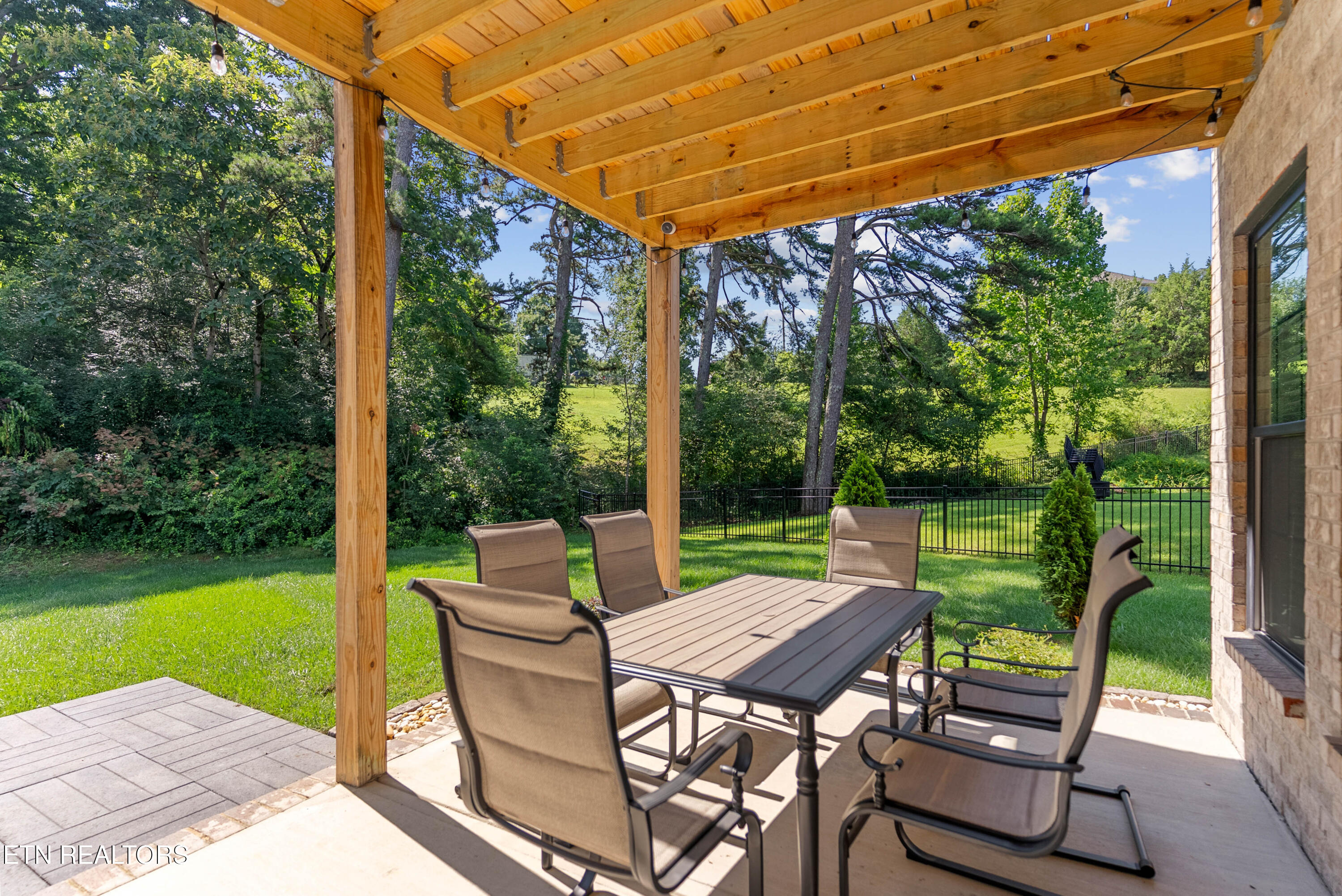 1653 Sugar Cane Lane Knoxville TN 37931