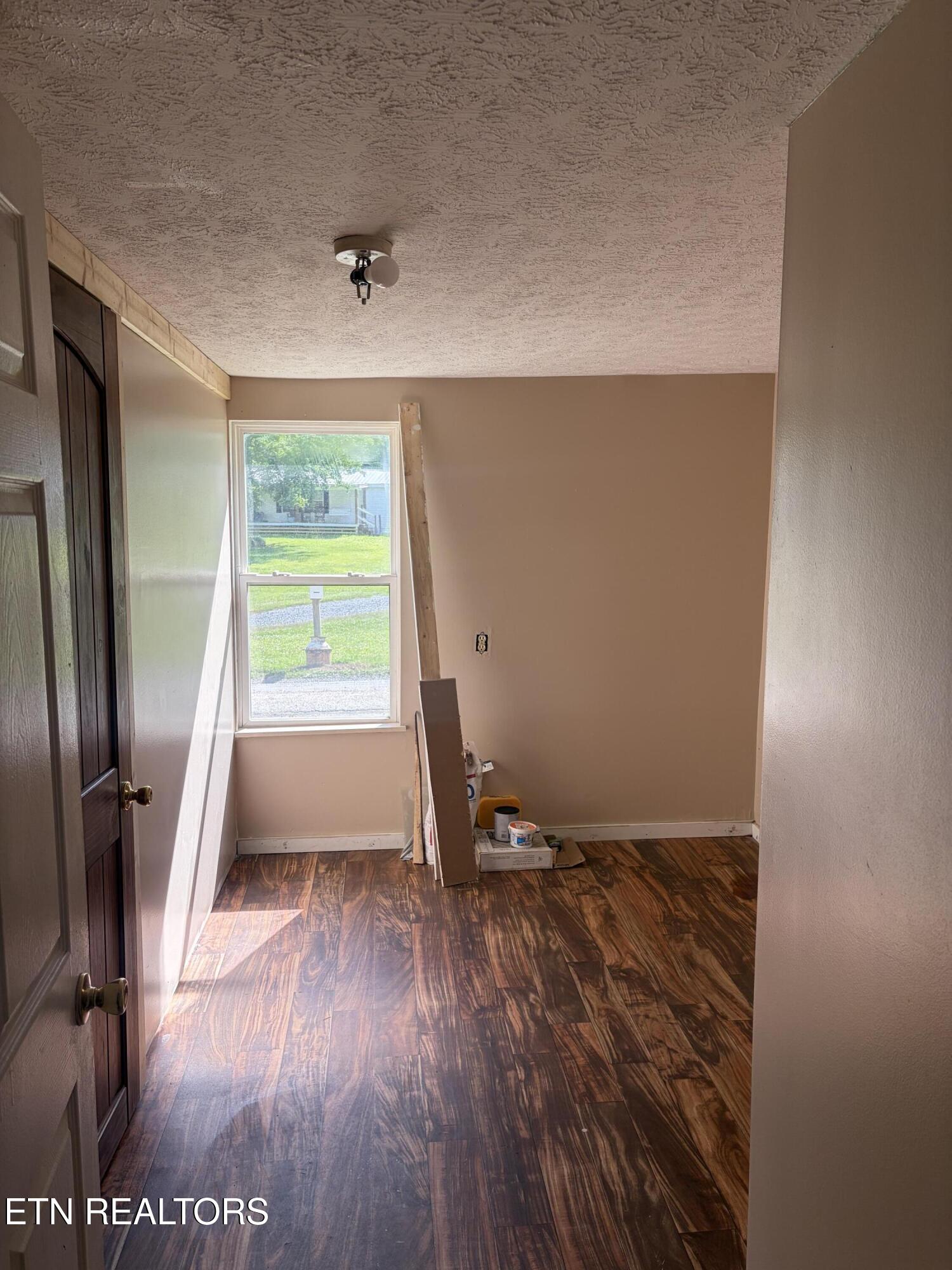 944 W Short Mountain Road Sneedville TN 37869